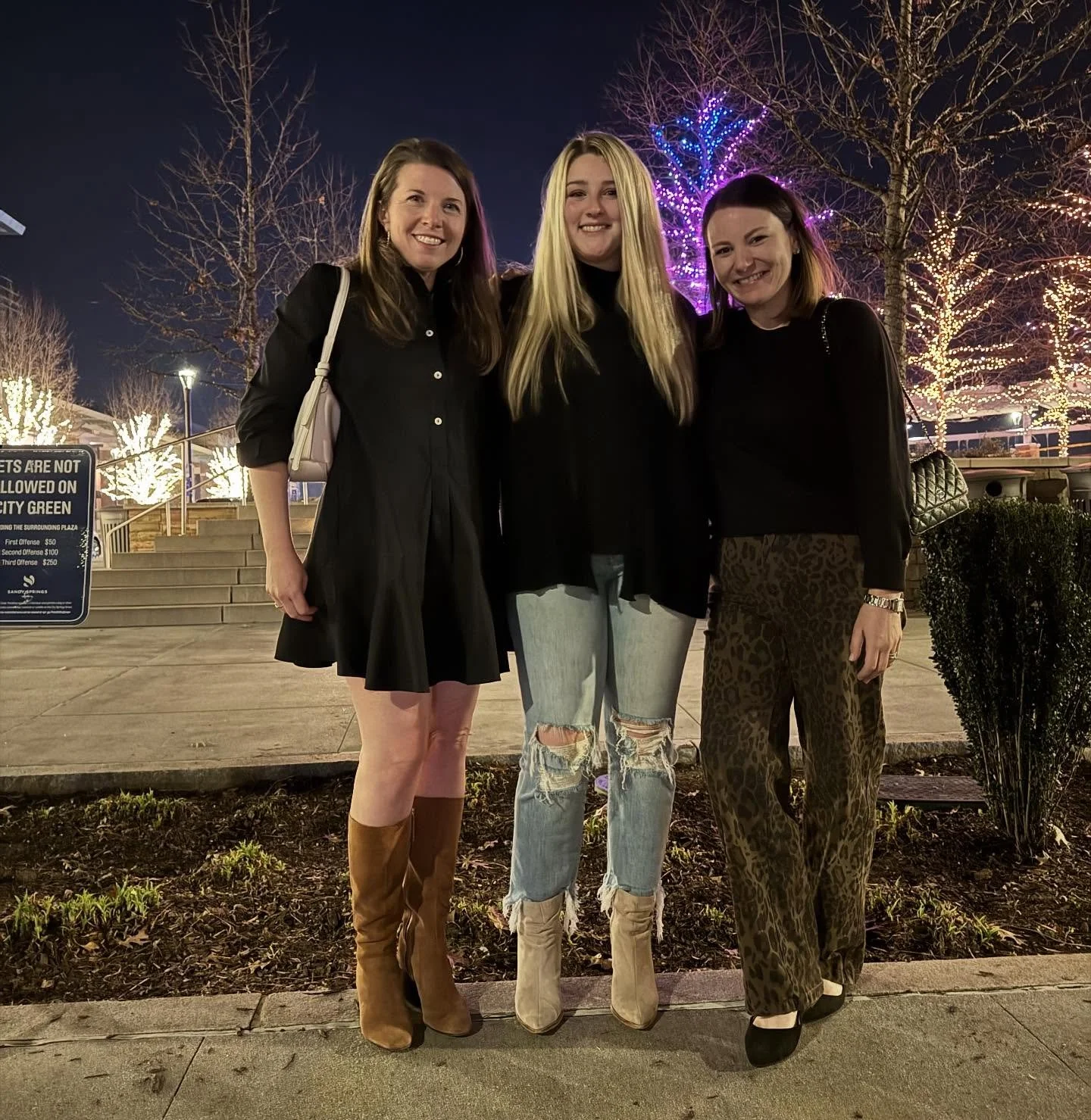 ✨Team Dinner!✨

We kicked off the new year with a fun team dinner at our favorite spot, @theselectatl The Select. We have a lot in the pipeline for this year, but we are also scheduling coffees, lunches and video calls with new clients. Please reach 