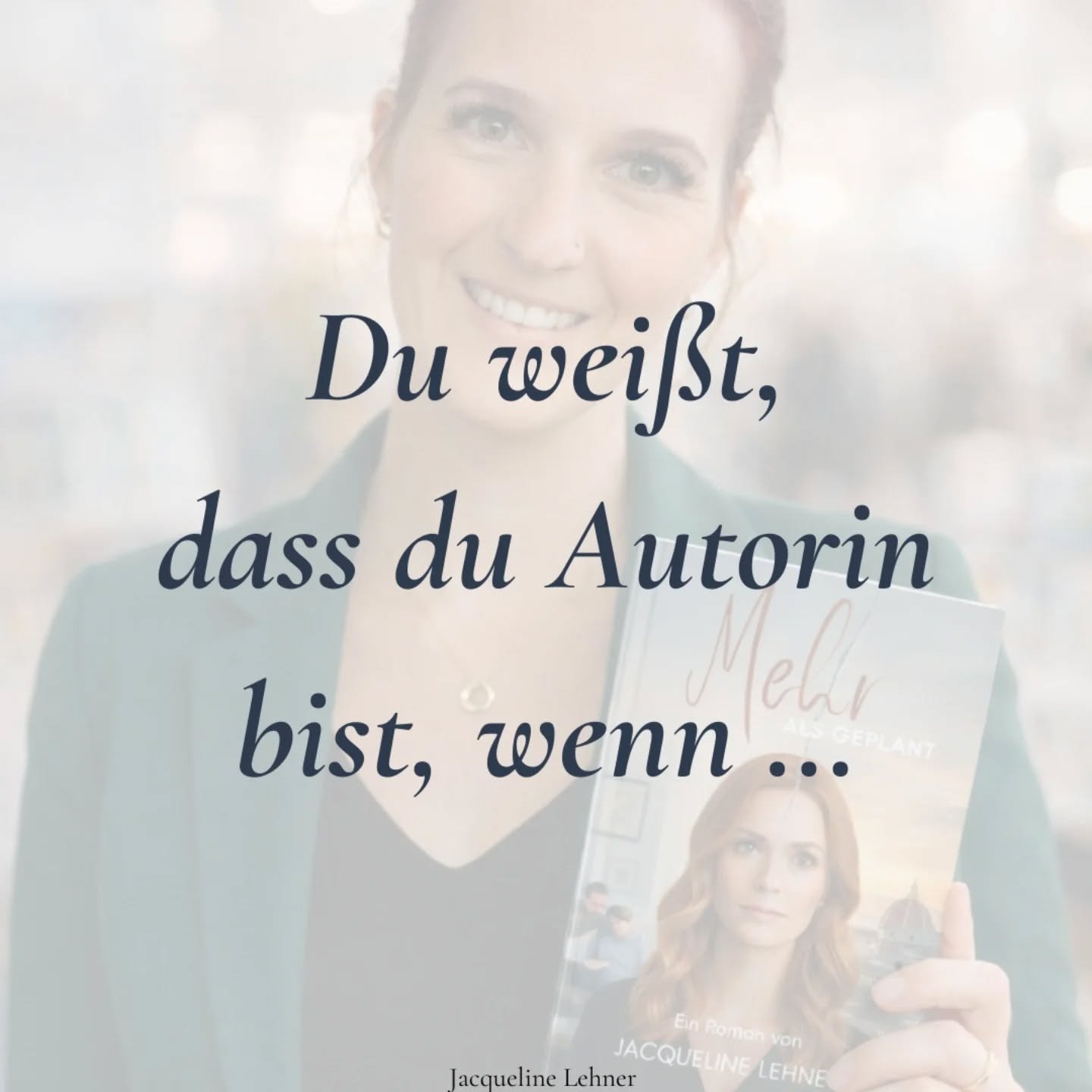 Autorin sein ist kein Beruf.
Es ist eine Art, die Welt zu erleben.
Kommt dir das bekannt vor? 

#autorinnenleben #writerlife #authorsofinstagram 
#schreiben #lebenalsautorin