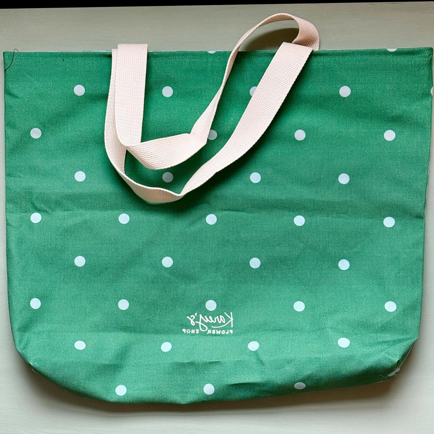 Karey-Bancroft_2026_products_Bird of paradise tote back.jpg