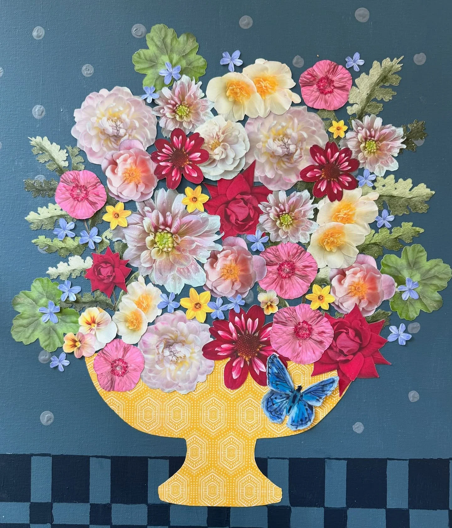 A friend reached out to me a few weeks ago asking if I&rsquo;d make a collage with flower photos from her garden. I&rsquo;d never done that before and was excited to try. &ldquo;Jennie&rsquo;s Flowers&rdquo; features hibiscus, camellias and roses fro
