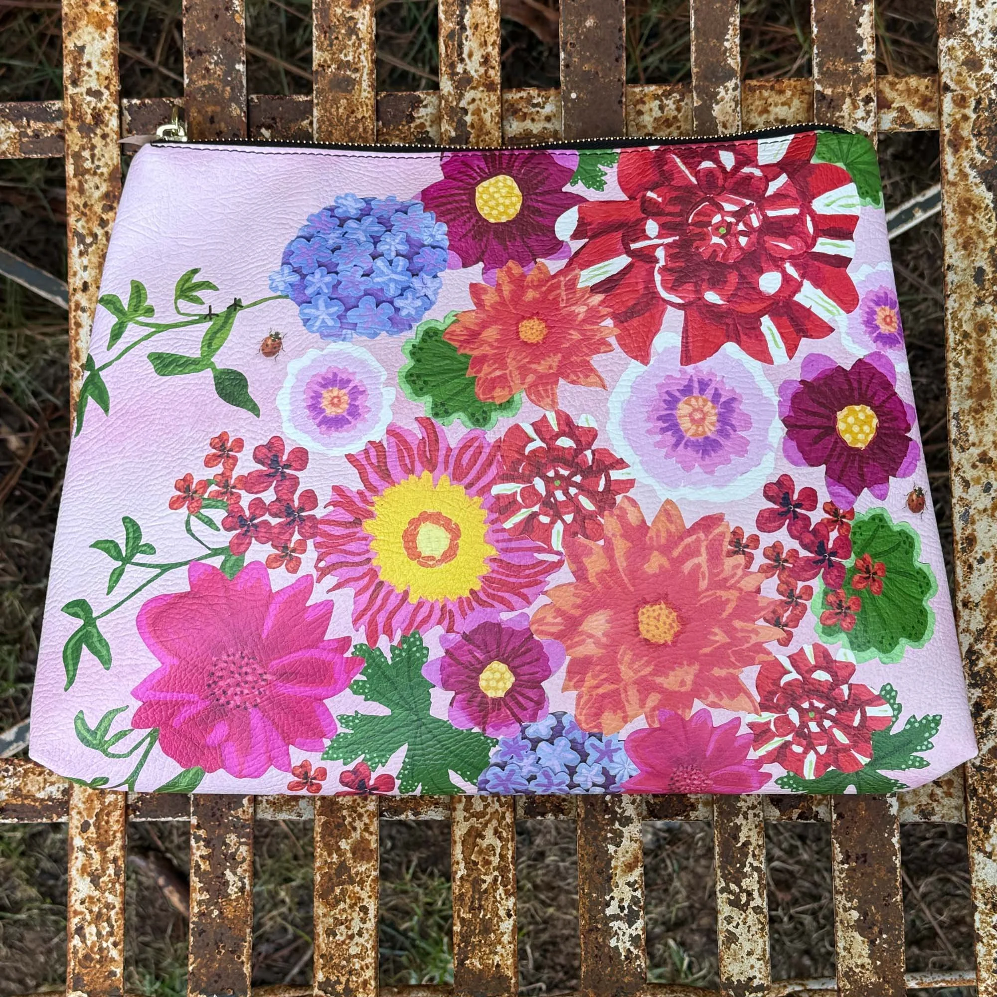 Mahjong-bag-pink-21_Karey-Bancroft_Mahjong-for-Flower-Lovers.jpg