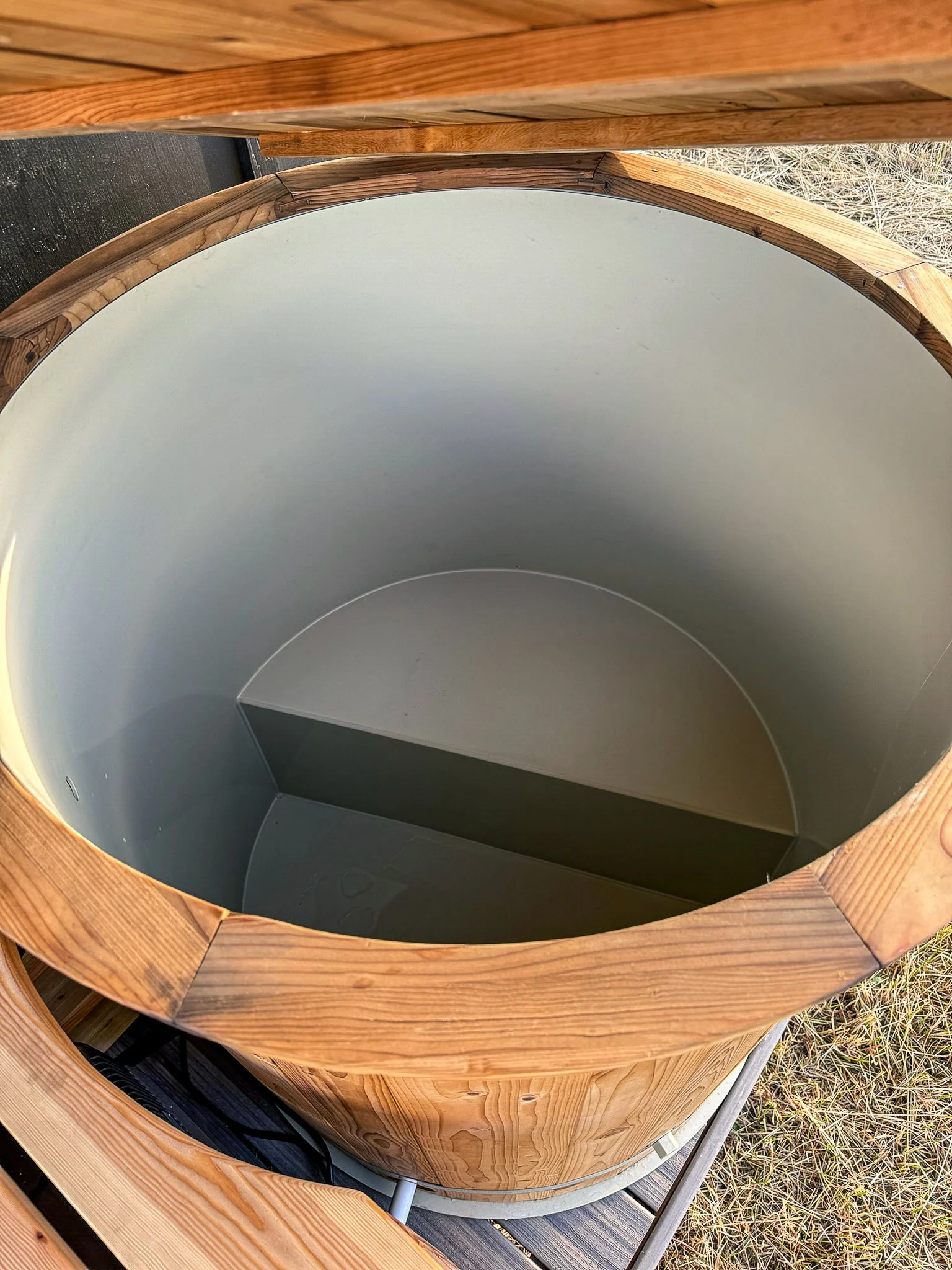 Cold Plunge tub Interior