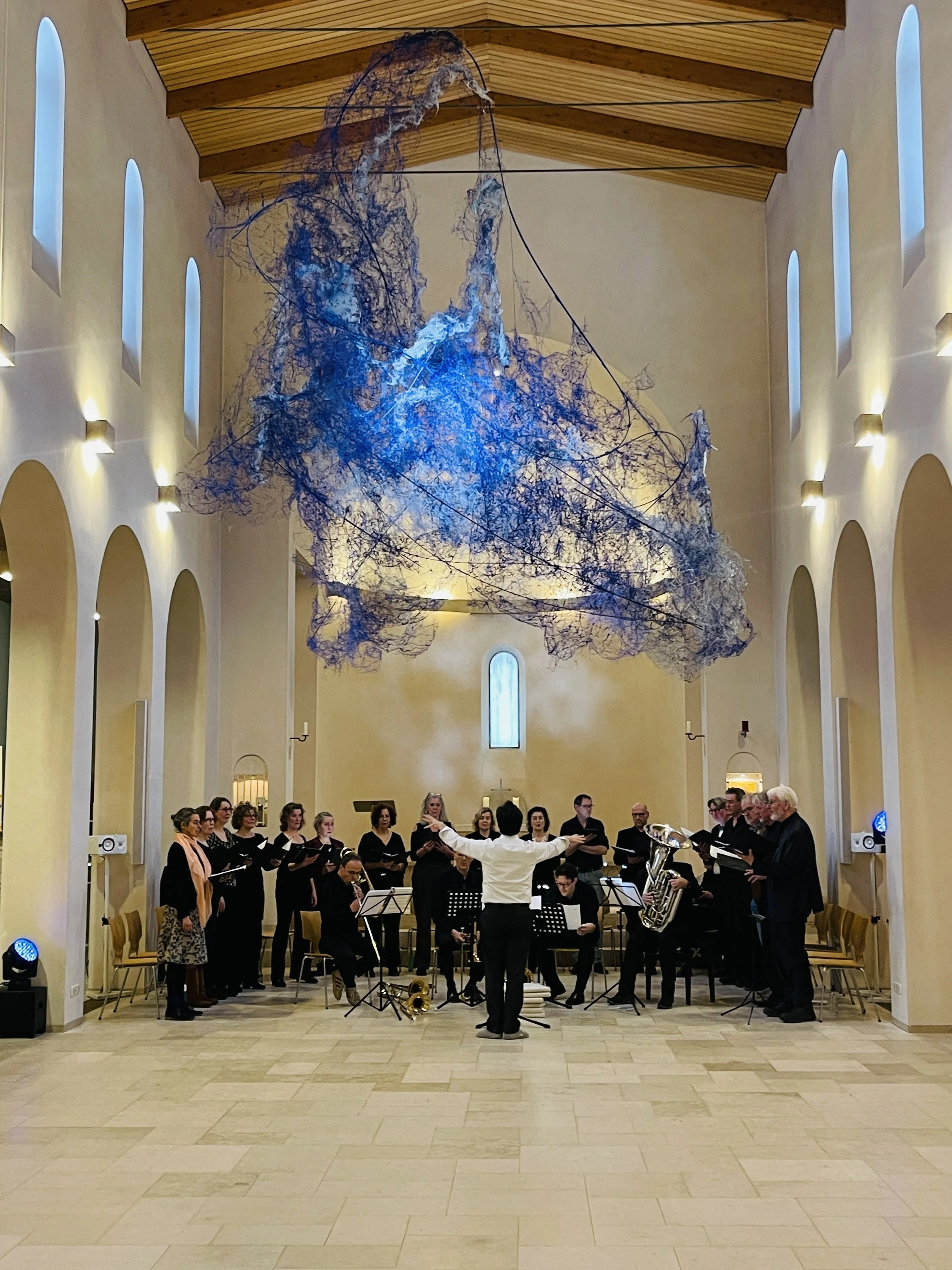 Musical accompaniment on Decmeber 7th by Schola van het Cenakel, conducted by Herman Rouw