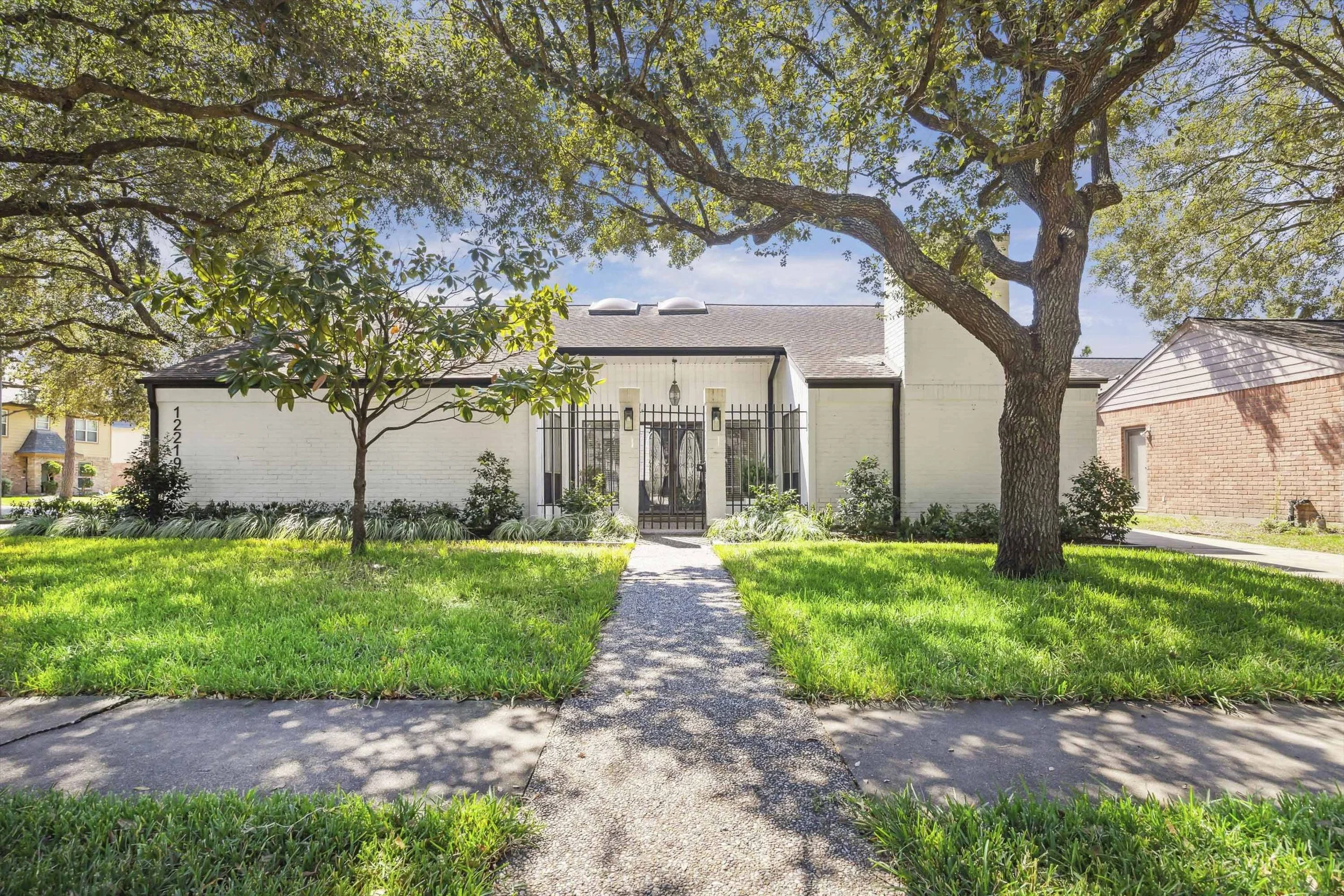 Landscaping Houston TX Design and Irrigation Brian Gardens_5.JPG