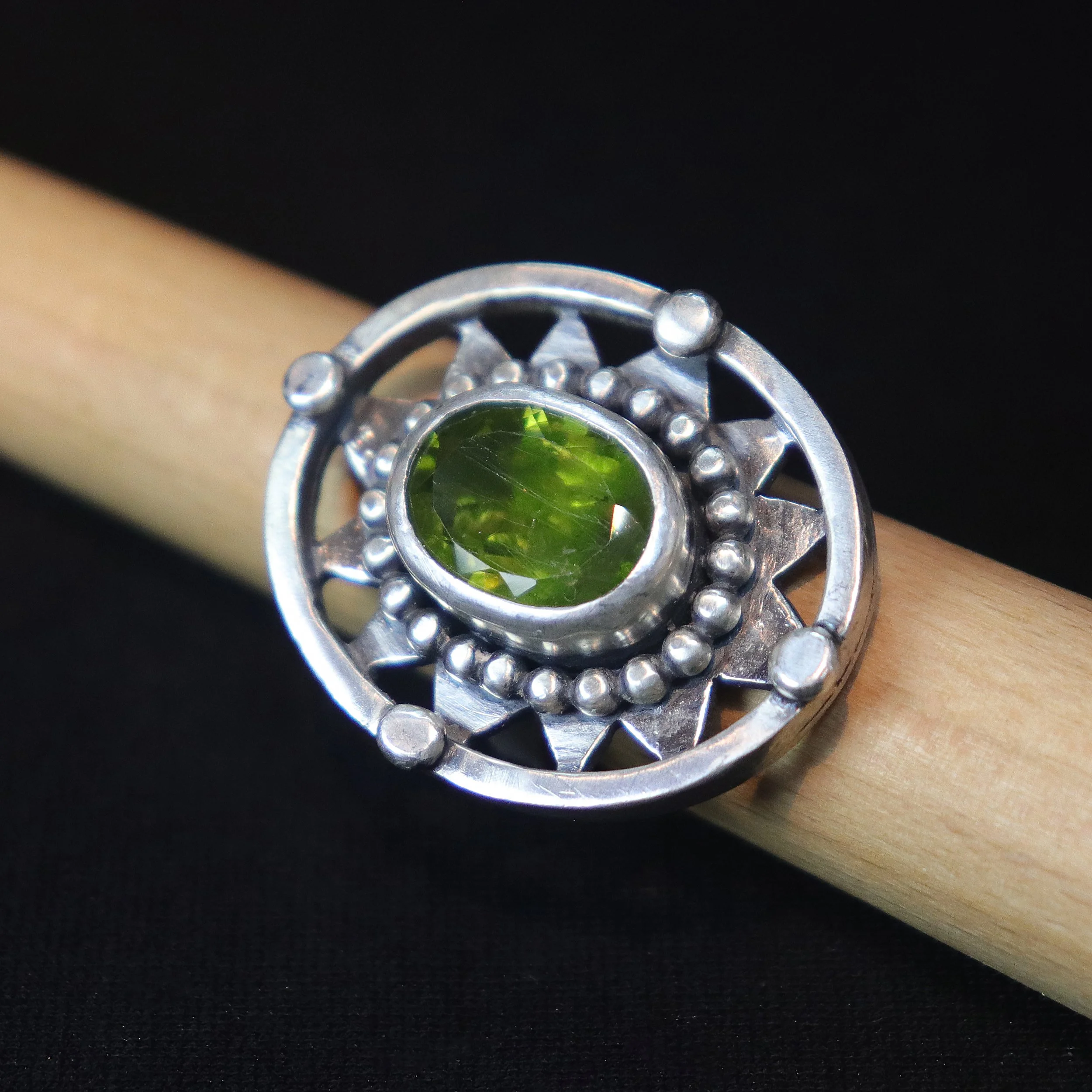 Medallion Peridot Ring-1.jpg