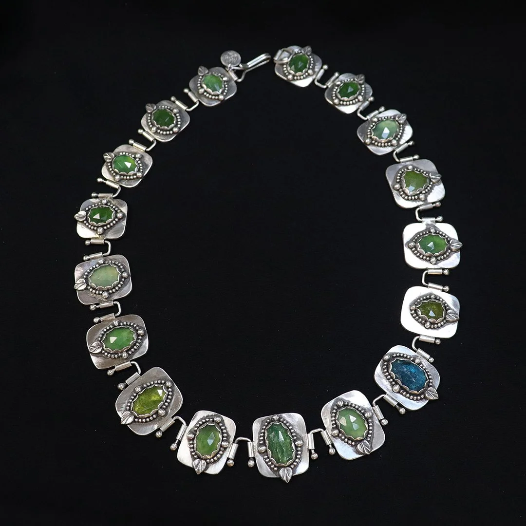 The Queen's Necklace