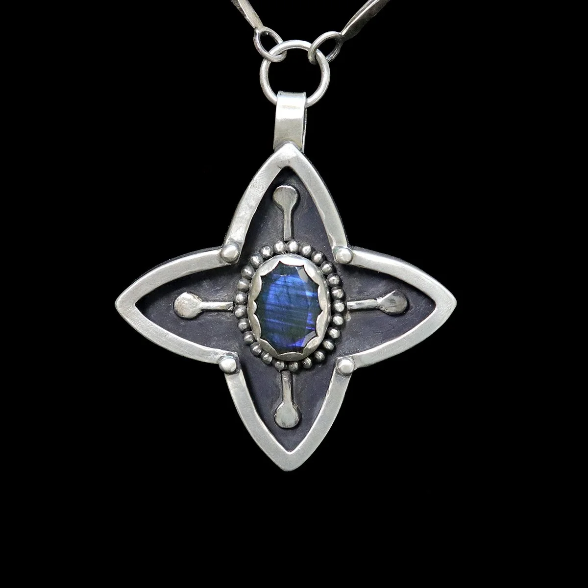 Daphne Labradorite Pendant-2.jpg