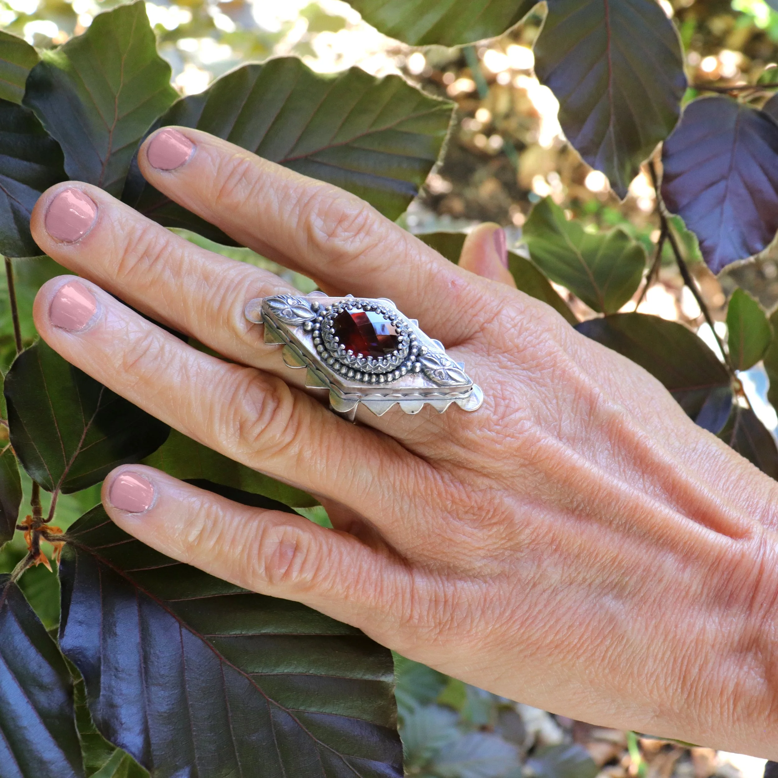 Garnet Diamond Hollow Form Ring-model.jpg