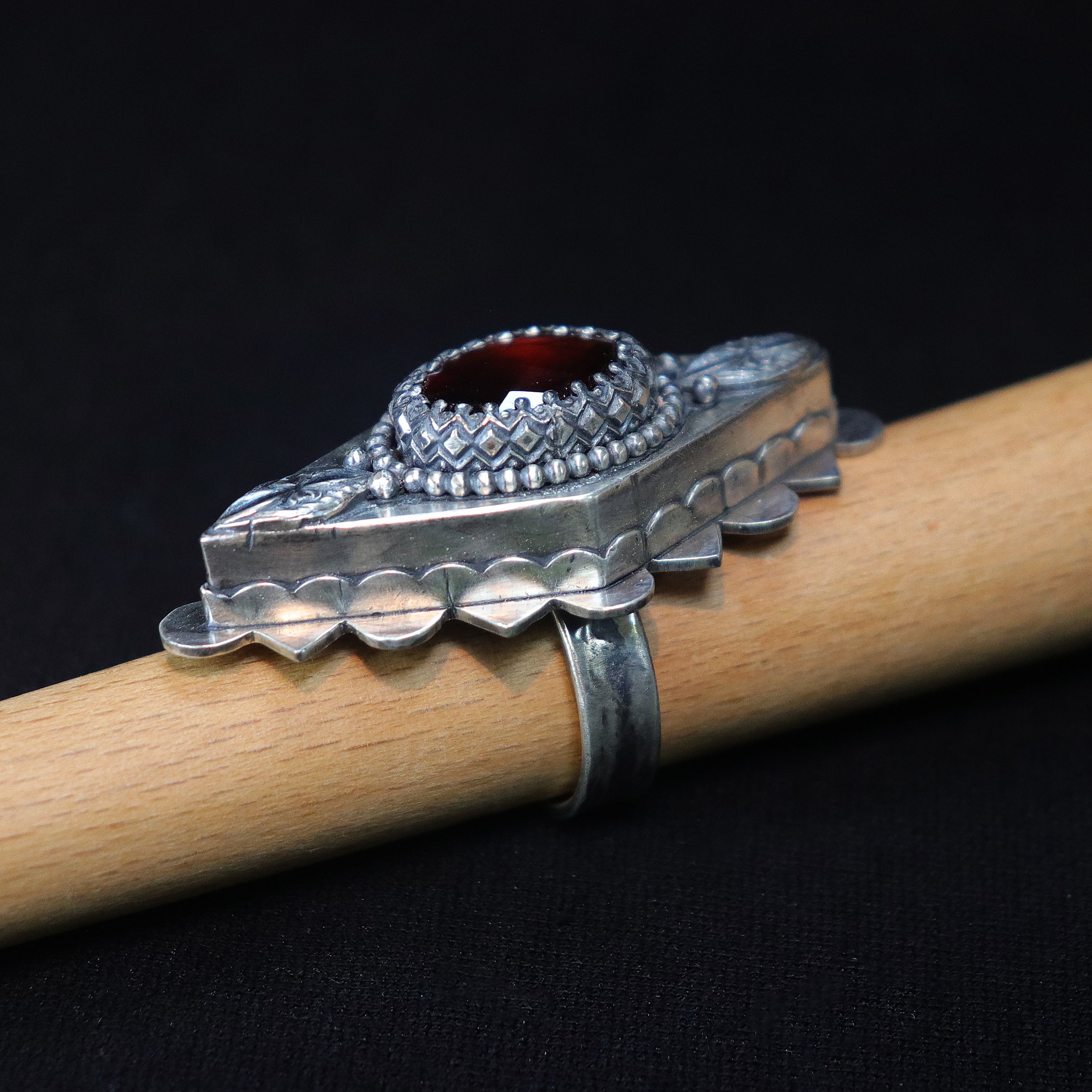 Garnet Diamond Hollow Form Ring-3.jpg