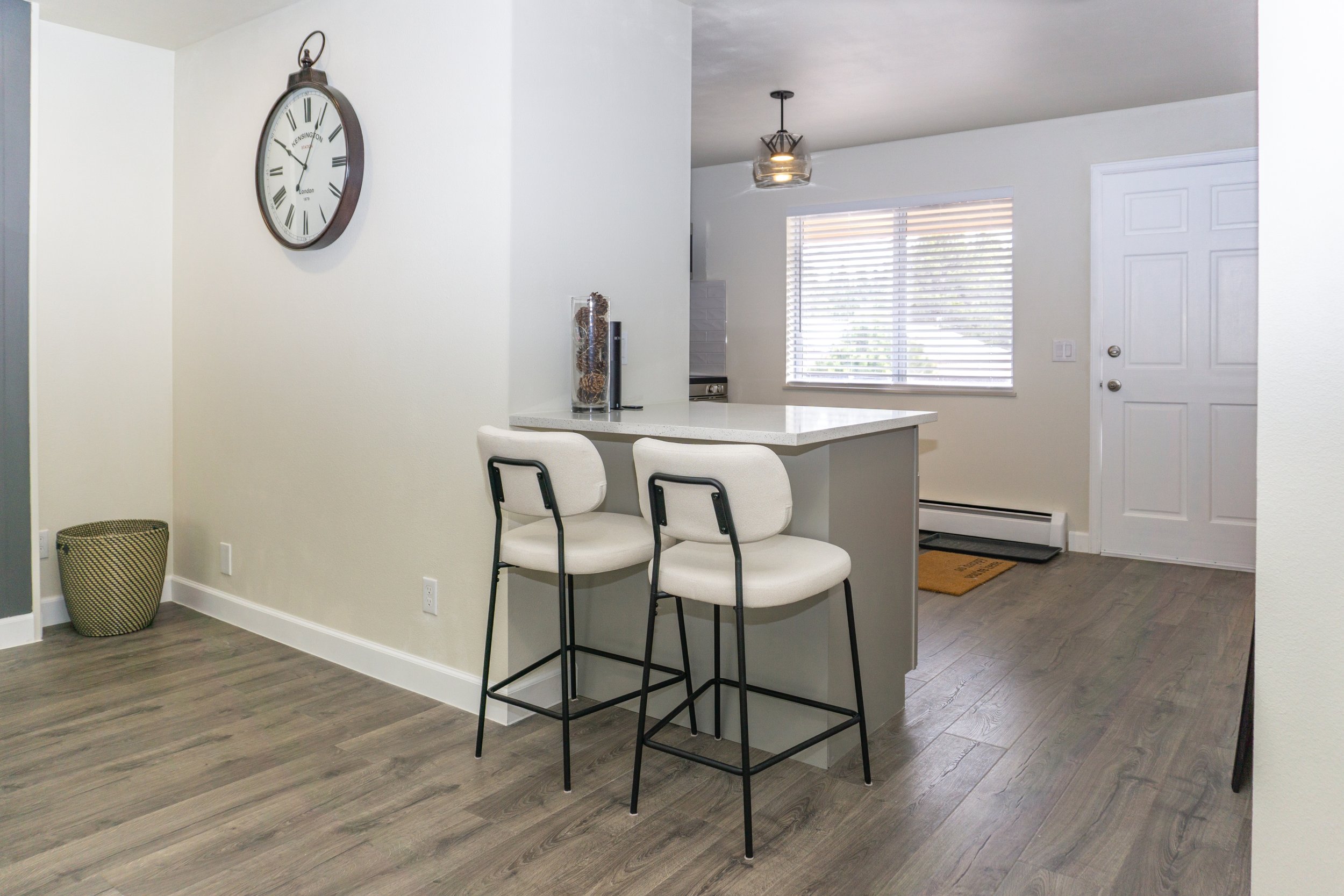 950 Big Thompson 1262 - Entry and Brkfst Nook.jpg