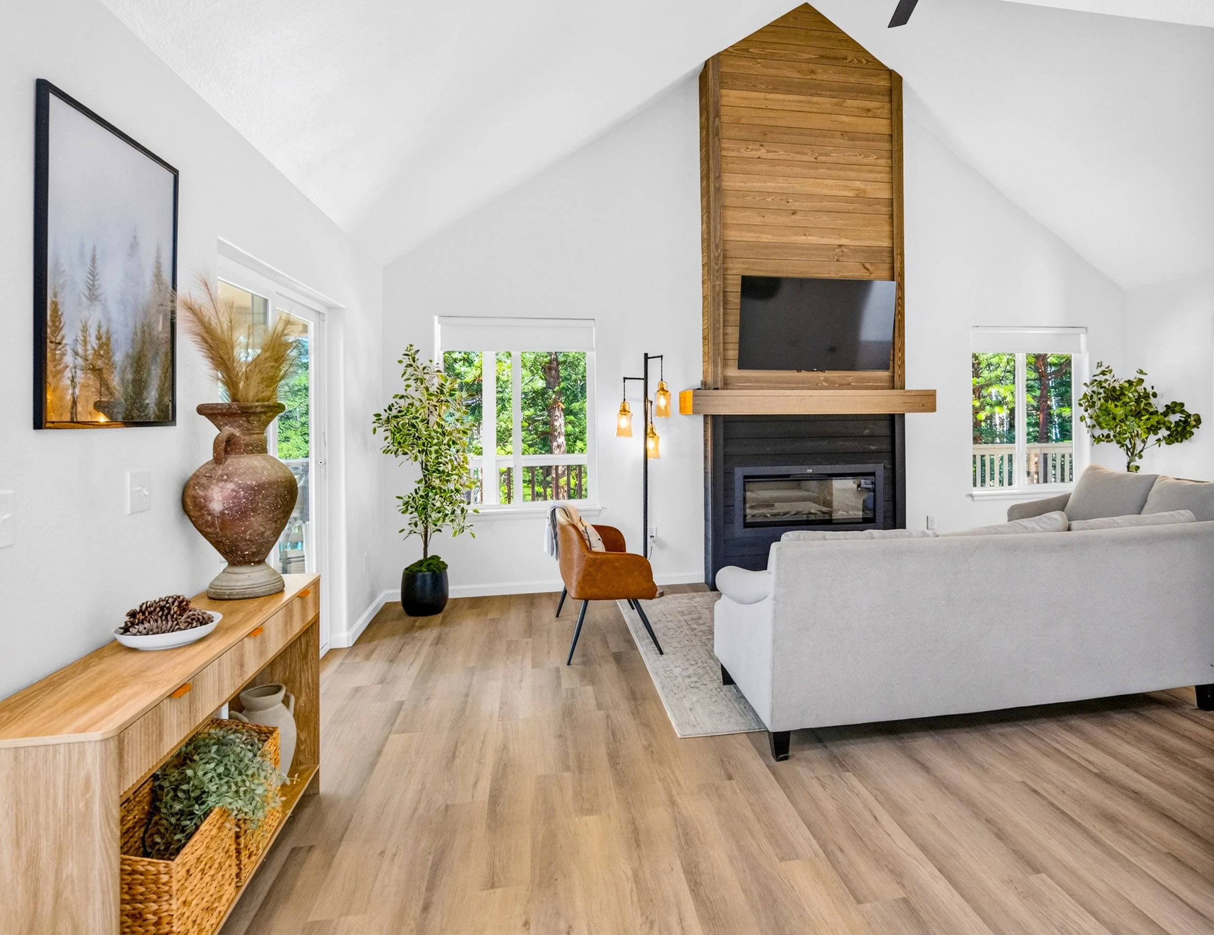 Interior Main Floor LR Ultrawide.jpg