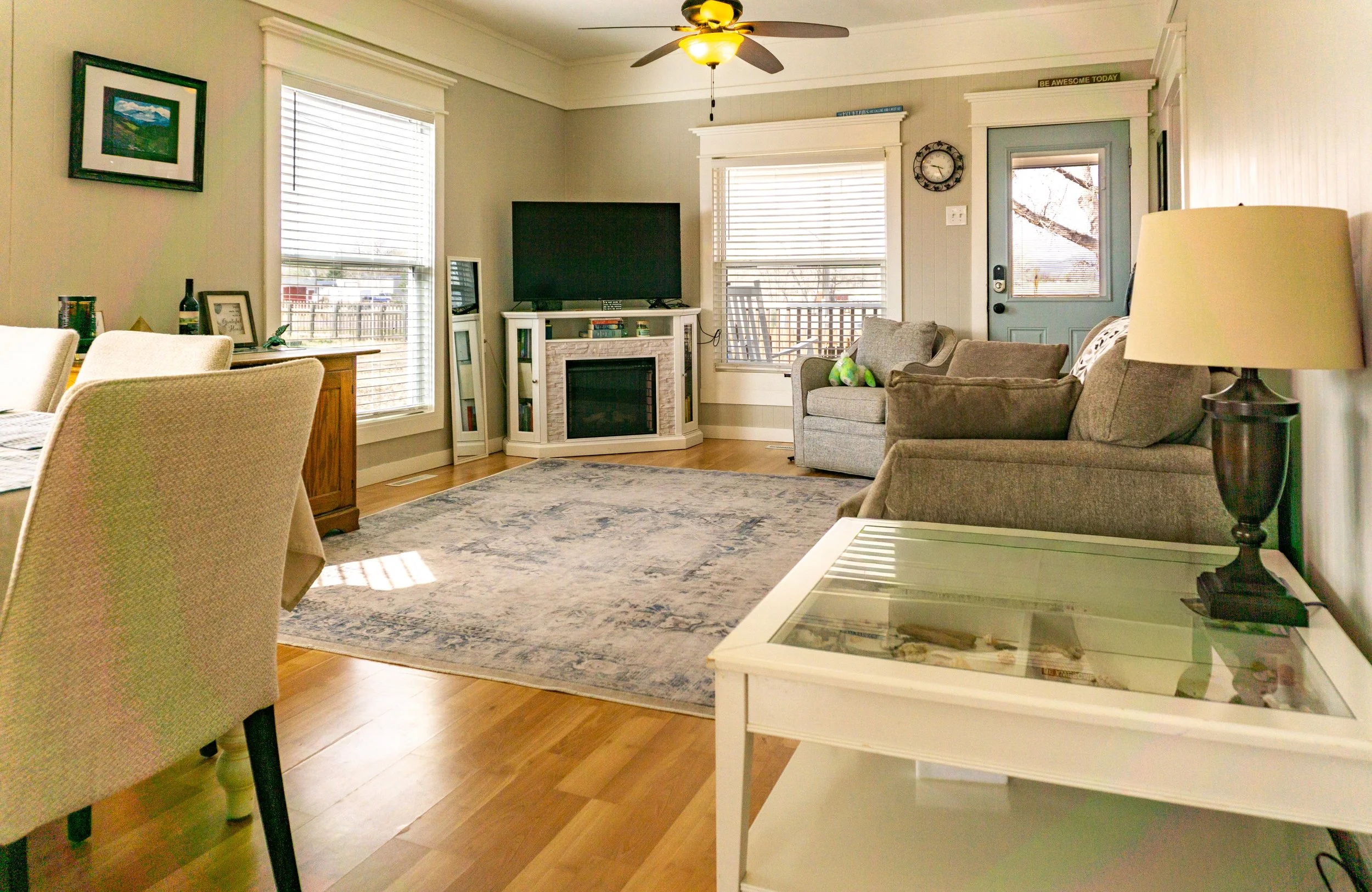 12418 Grey Interior LR 3.jpg