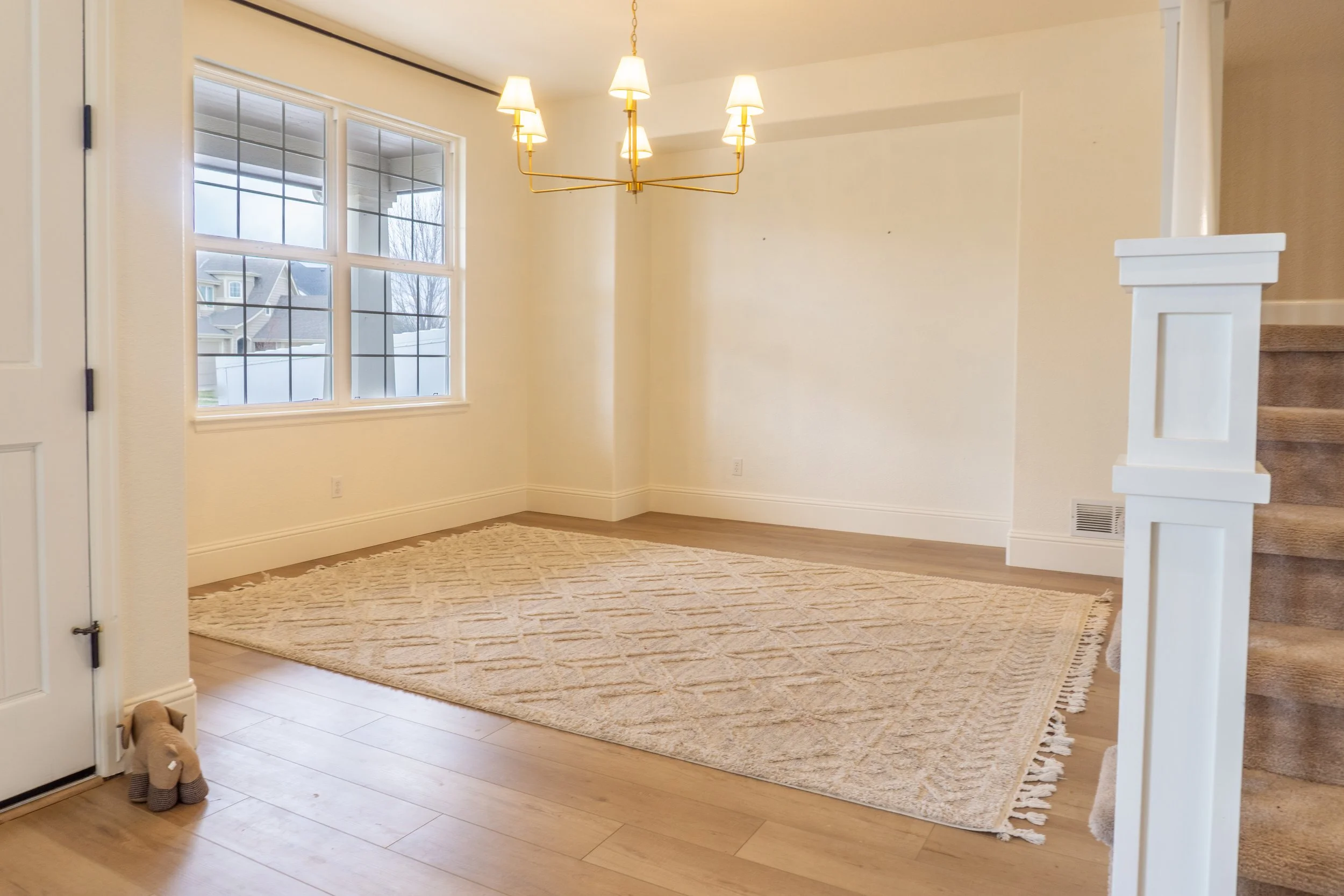 Shenstonr Parker- Main Floor - Entry Dining 1.jpg