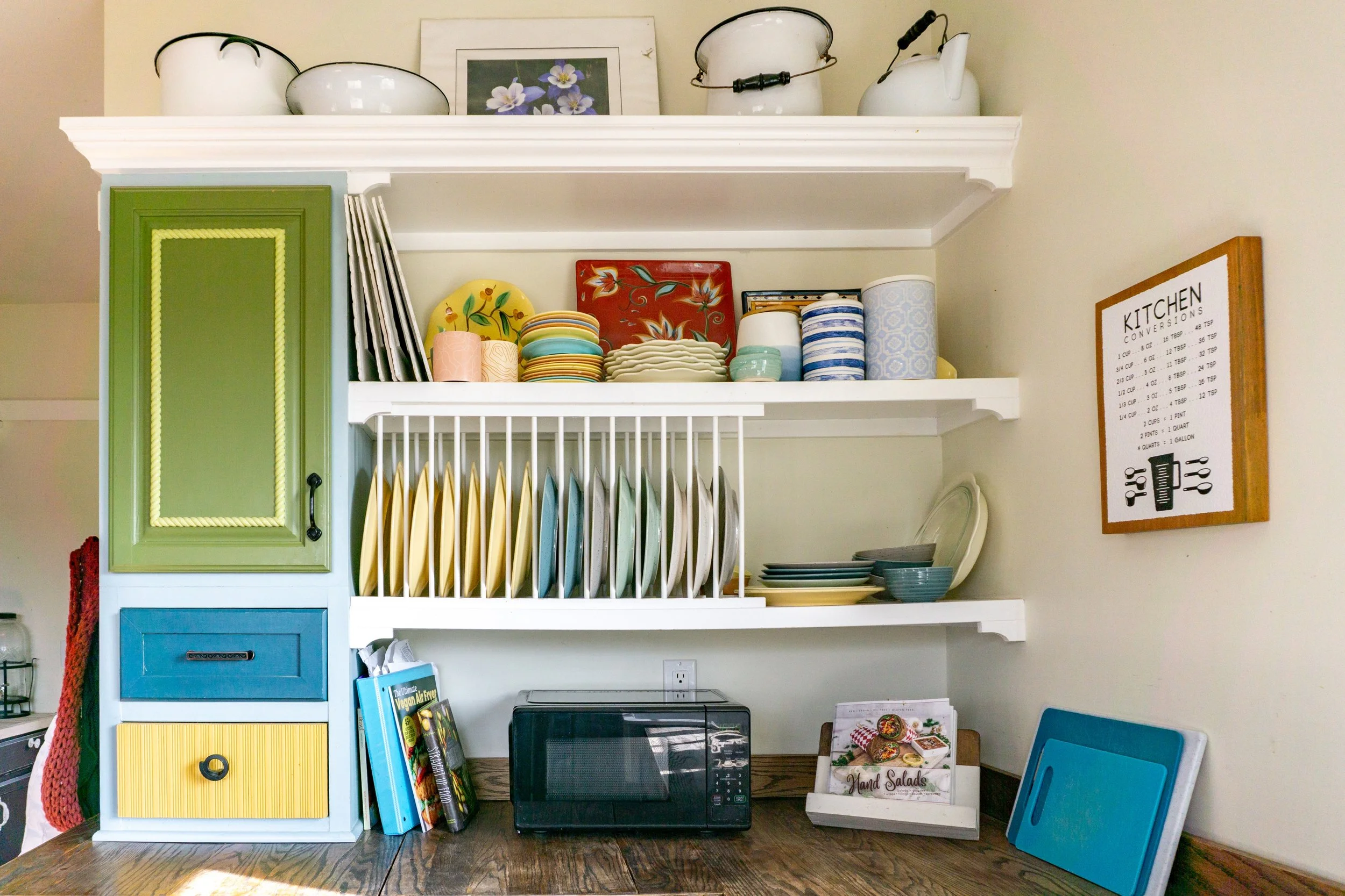 12418 Grey Interior Kitchen 2.jpg