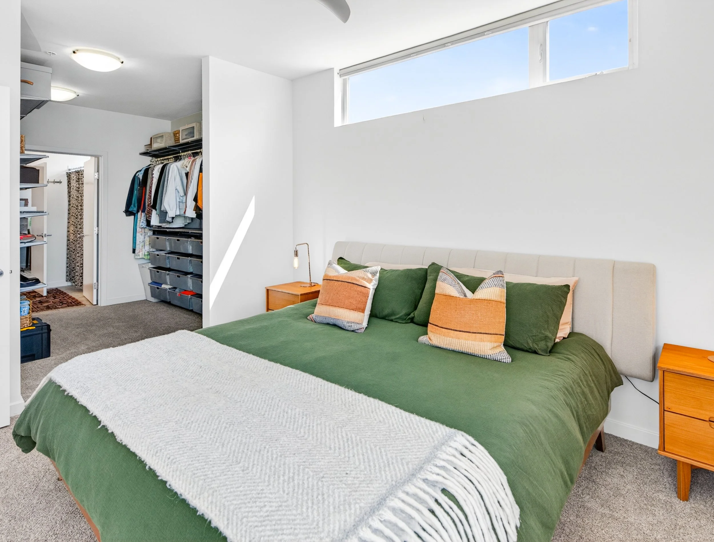 MBR 2 toward Closet.jpg