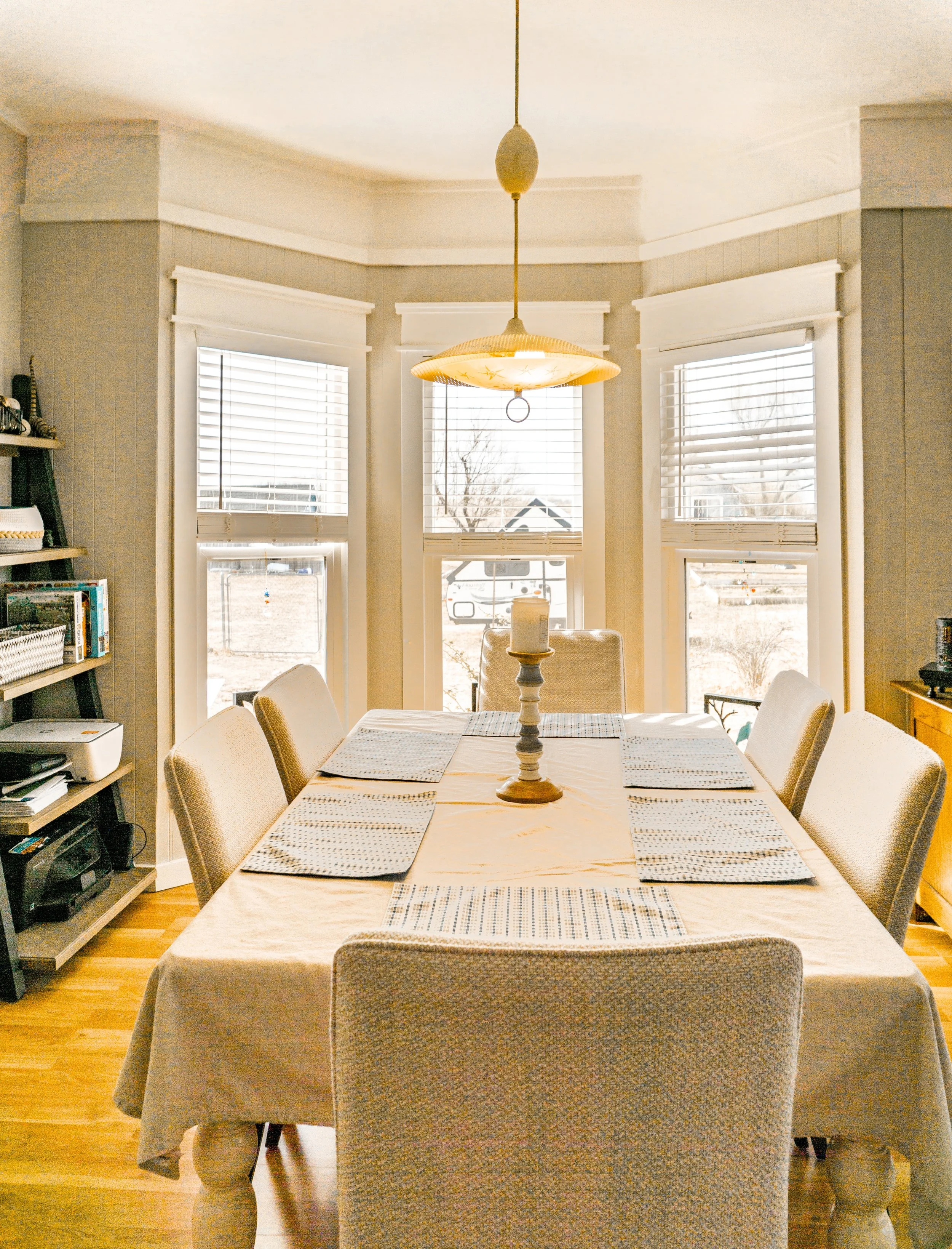 12418 Grey Interior Dining 2.jpg