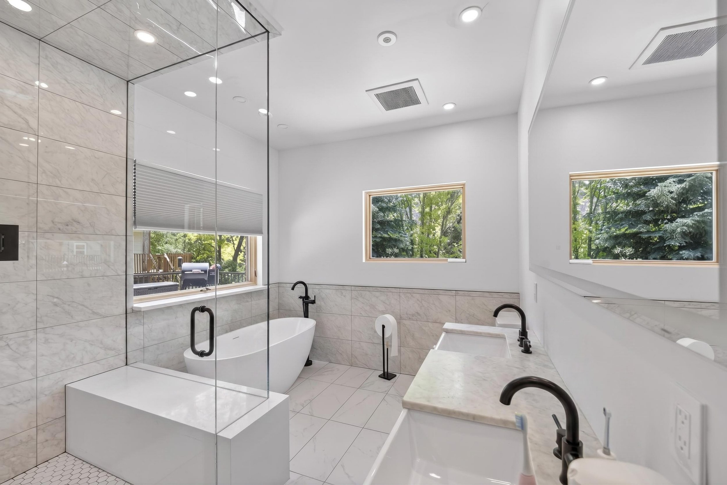 Interior MBR Bathroom.jpg