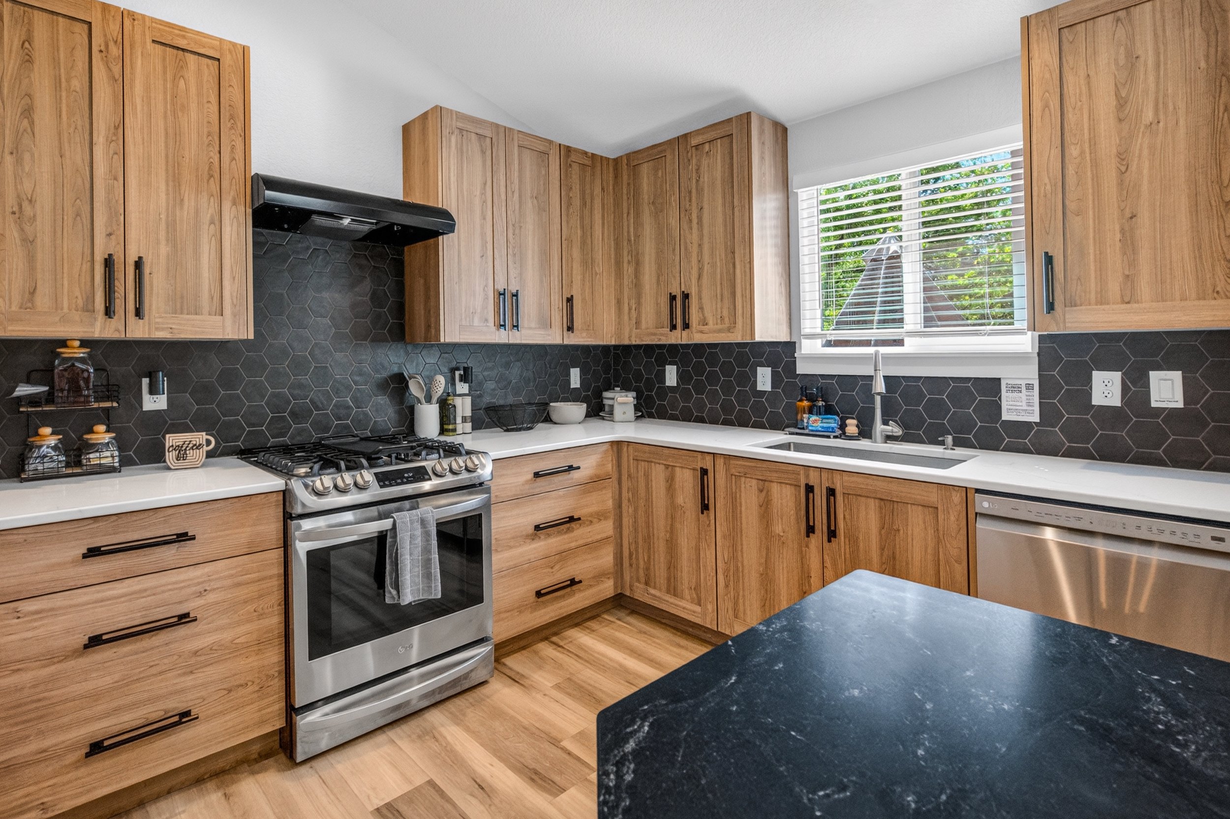 Kitchen Diag View.jpg