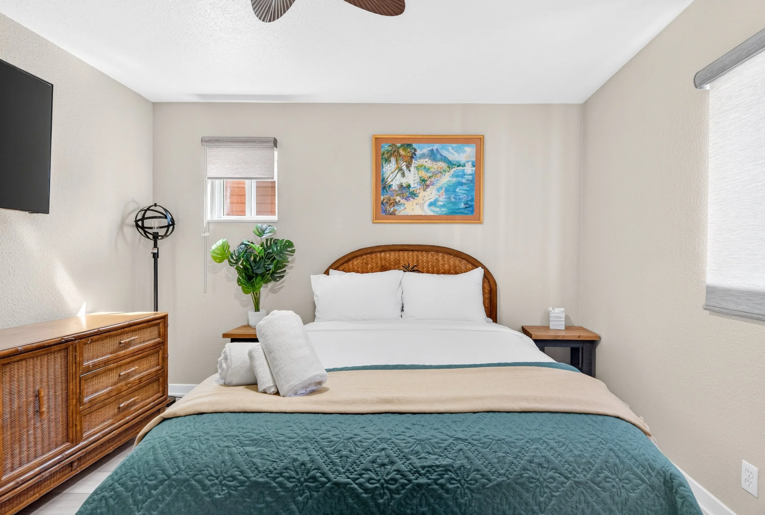 Interior upper bedroom foot.jpg