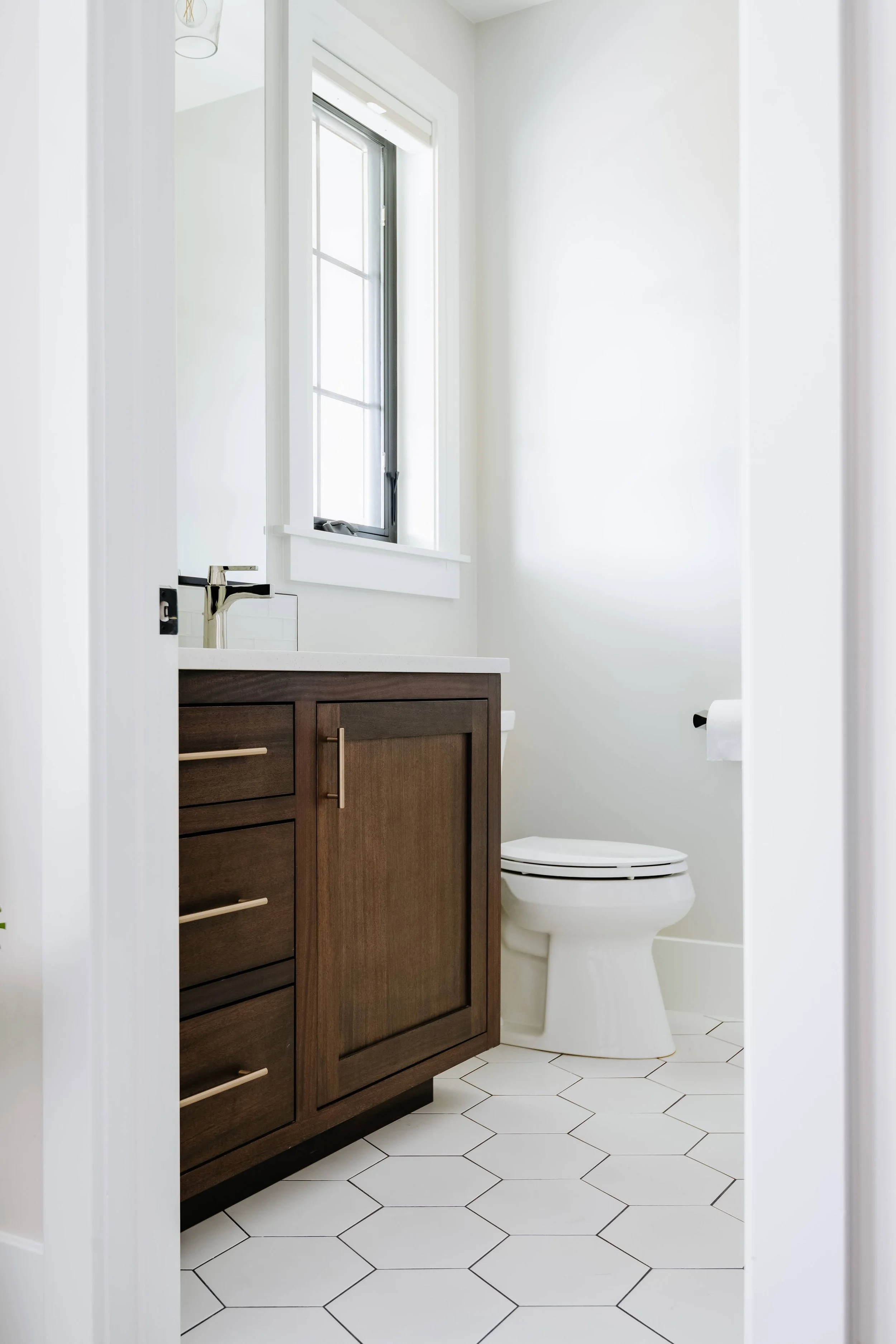 Bathroom 2.jpg