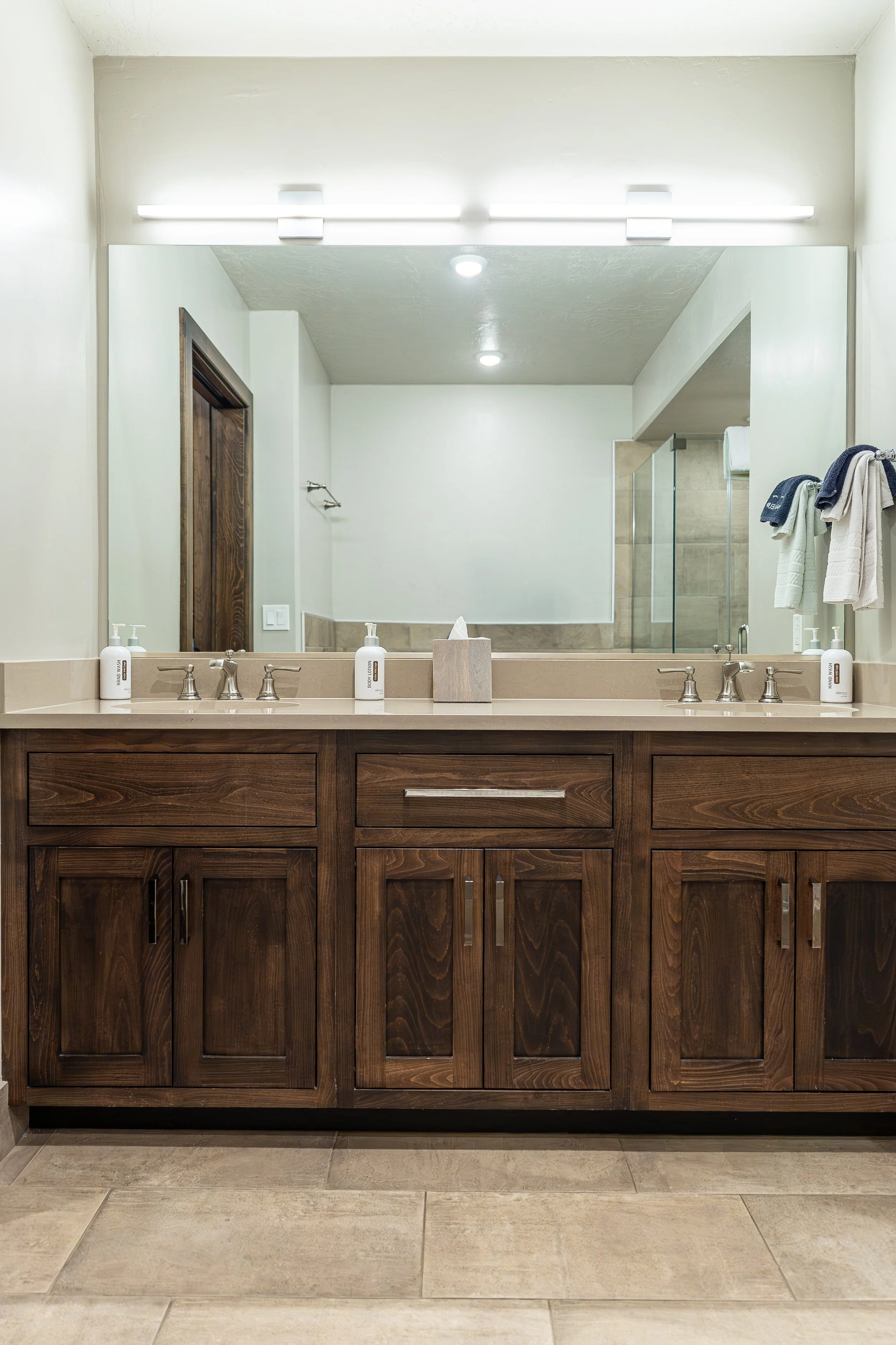 PrestigeWoodworks_Cable_Mountain_Lodge-41.jpg
