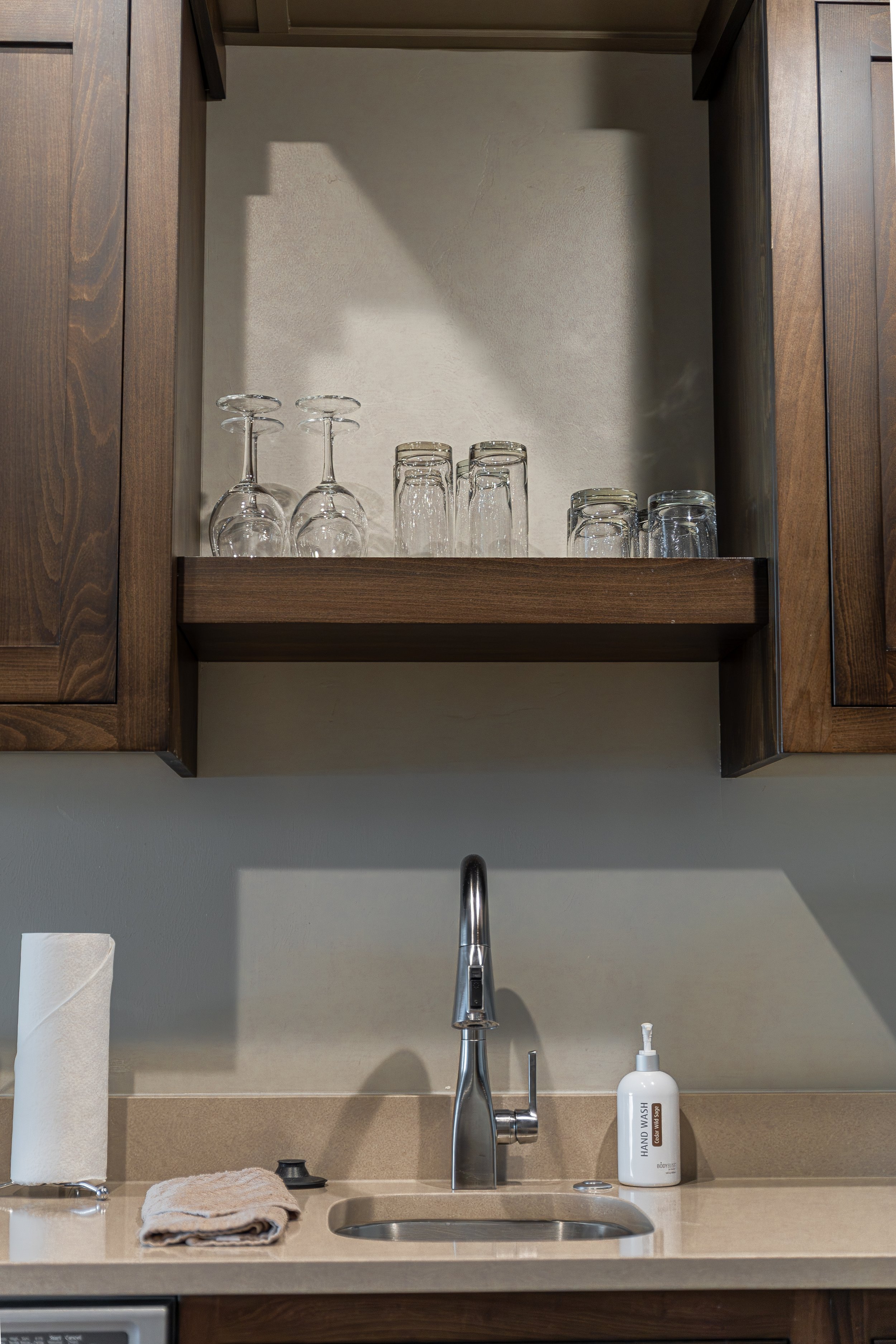 PrestigeWoodworks_Cable_Mountain_Lodge-18.jpg