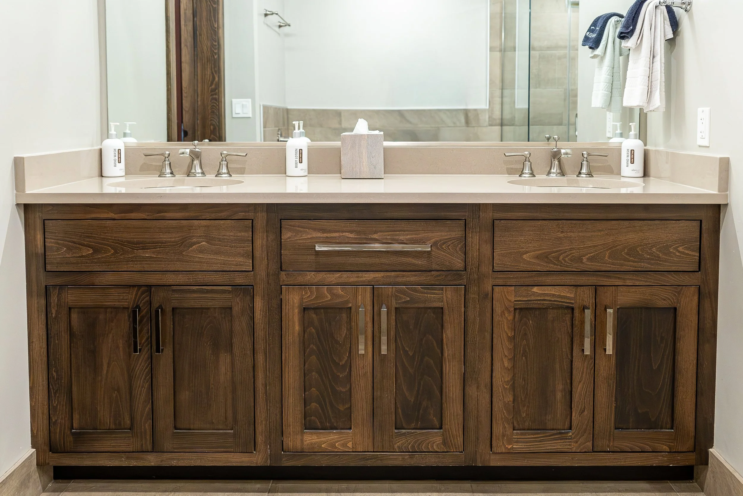 PrestigeWoodworks_Cable_Mountain_Lodge-40.jpg