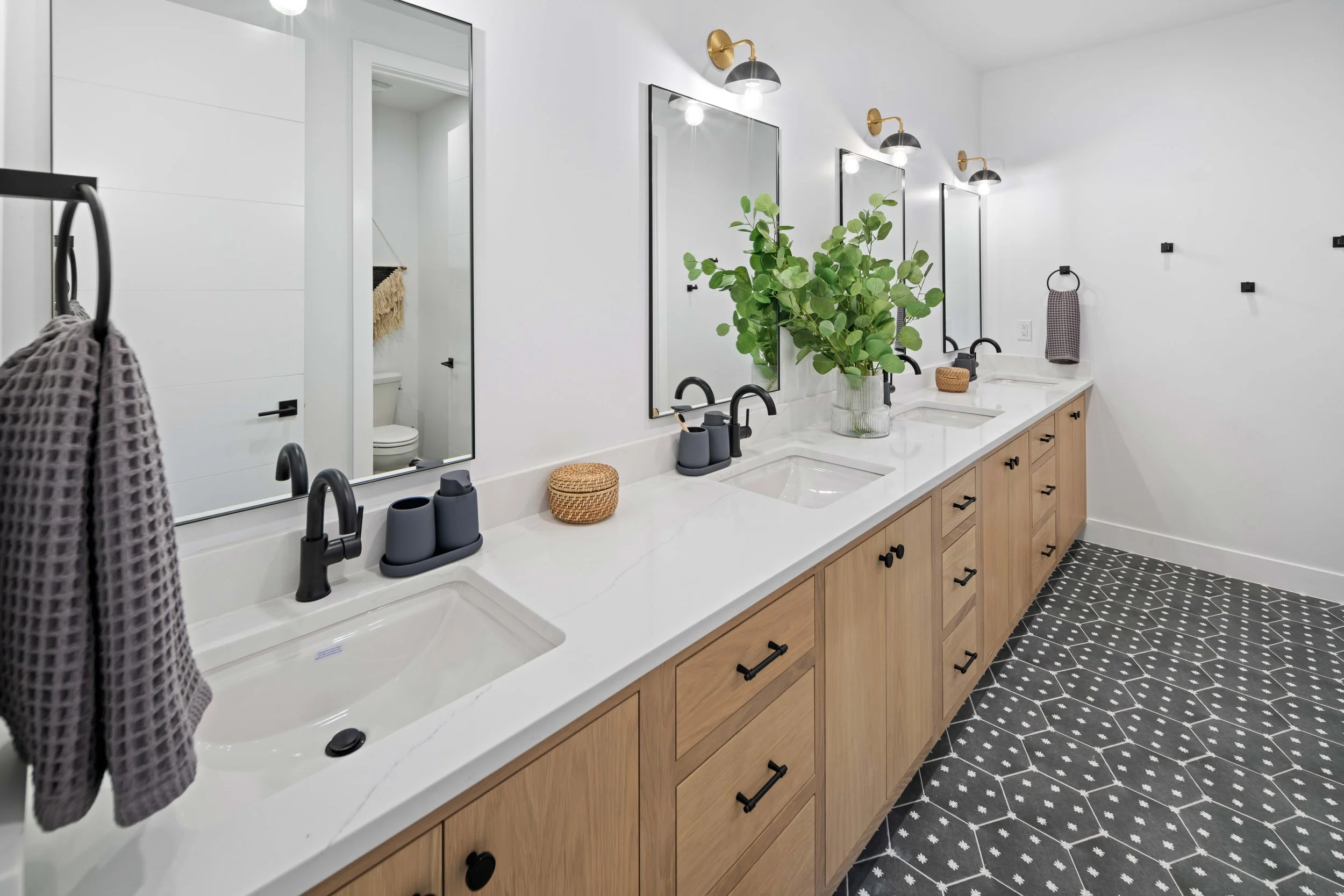 27 Cedar Pointe Homes-35.jpg