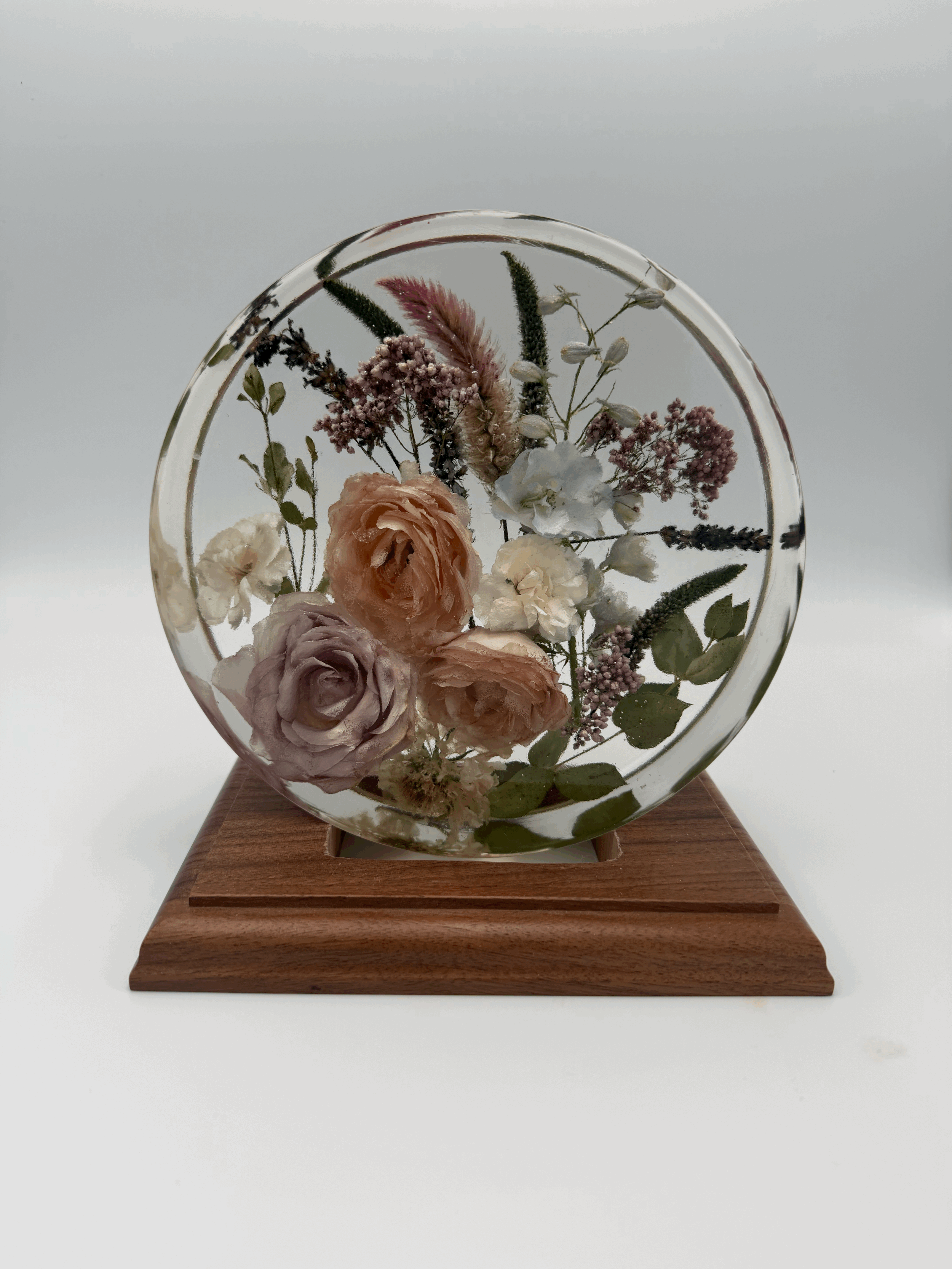 Custom Resin Designs - Bouquet Preservation