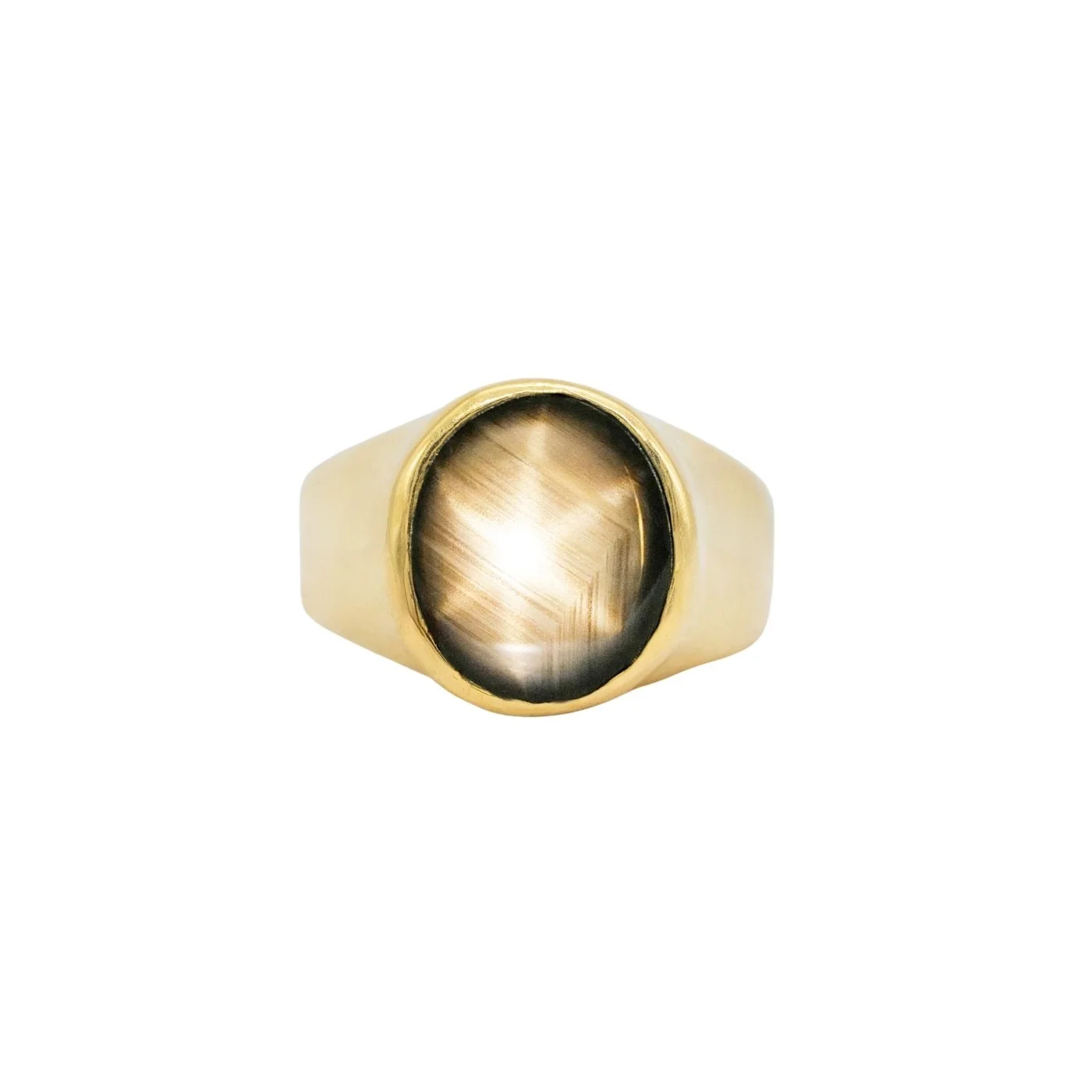 Black Star Sapphire Signet Ring in 18 K Gold  