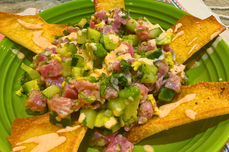Tuna ceviche with baked wonton chips