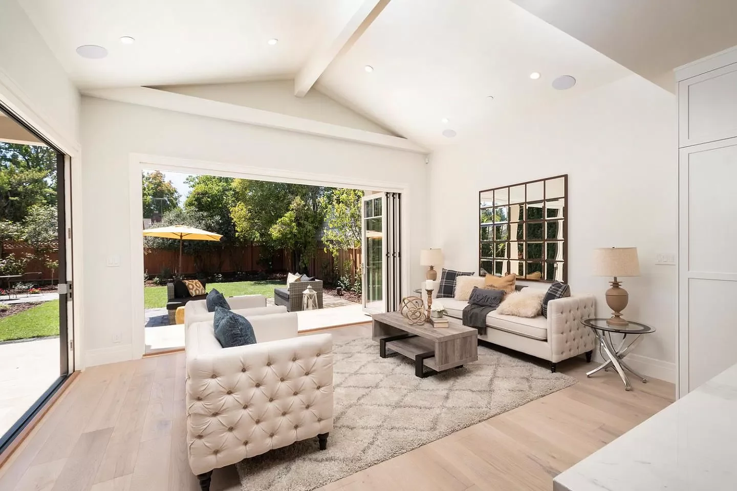 Pure luxury in Menlo Park by Three Pillars Construction
