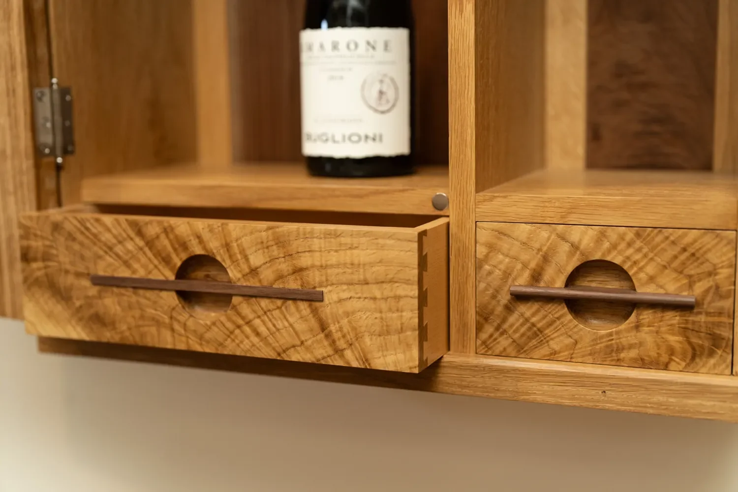 Flint-Hill-Furniture-by-Louis-Lovas (4).webp
