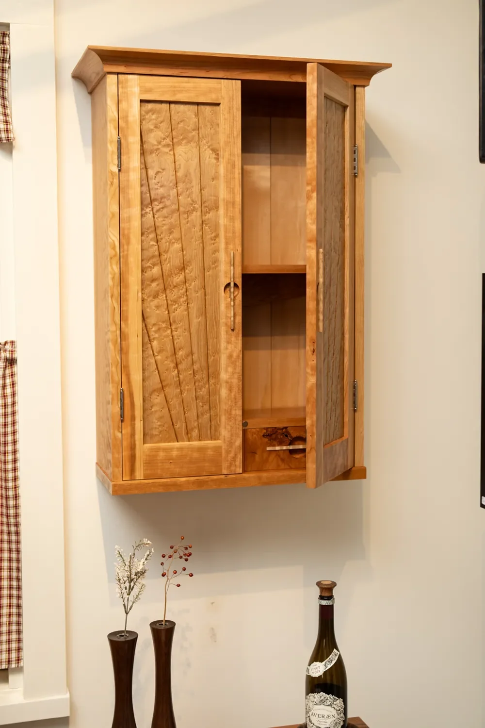 Flint-Hill-Furniture-by-Louis-Lovas (11).webp