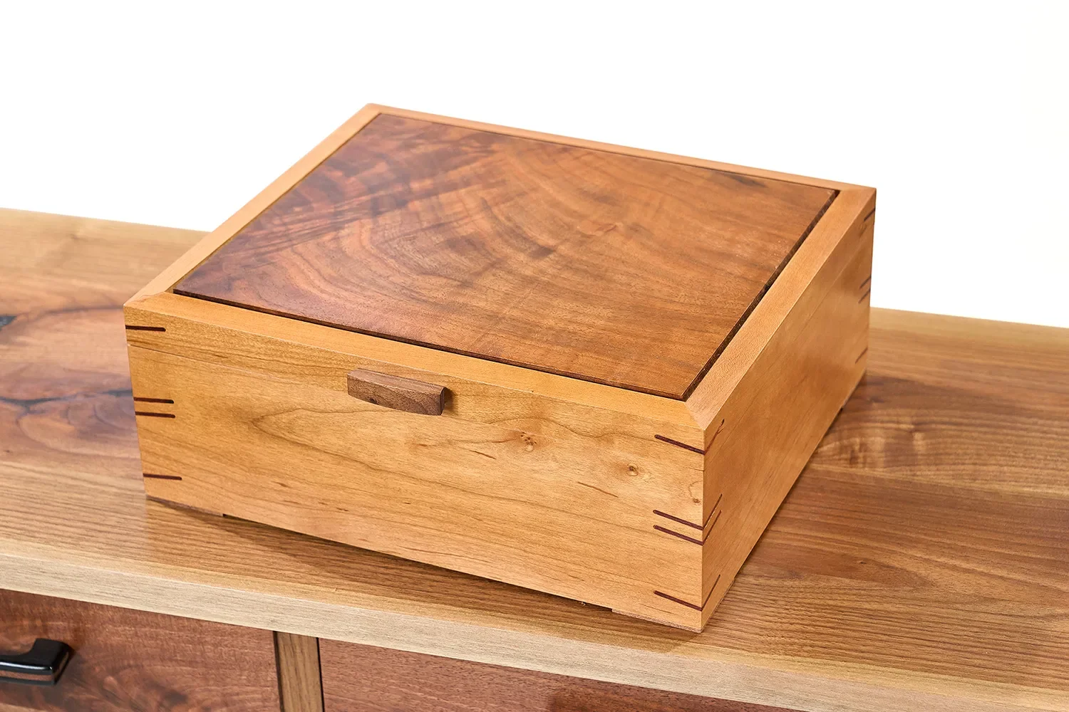 Flint-Hill-Furniture-by-Louis-Lovas (54).webp