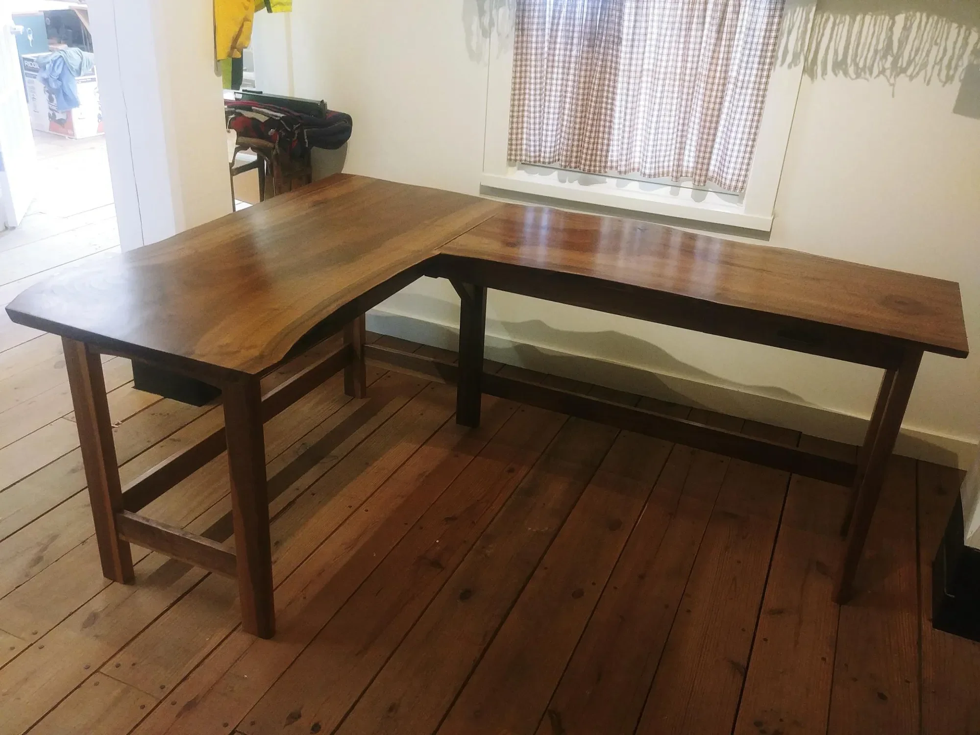 Flint Hill Furniture Louis Lovas (5).webp
