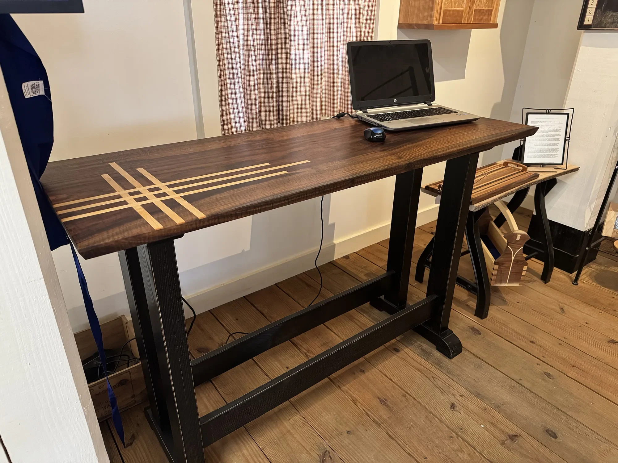 Louis Lovas-Flint Hill furniture (11).webp