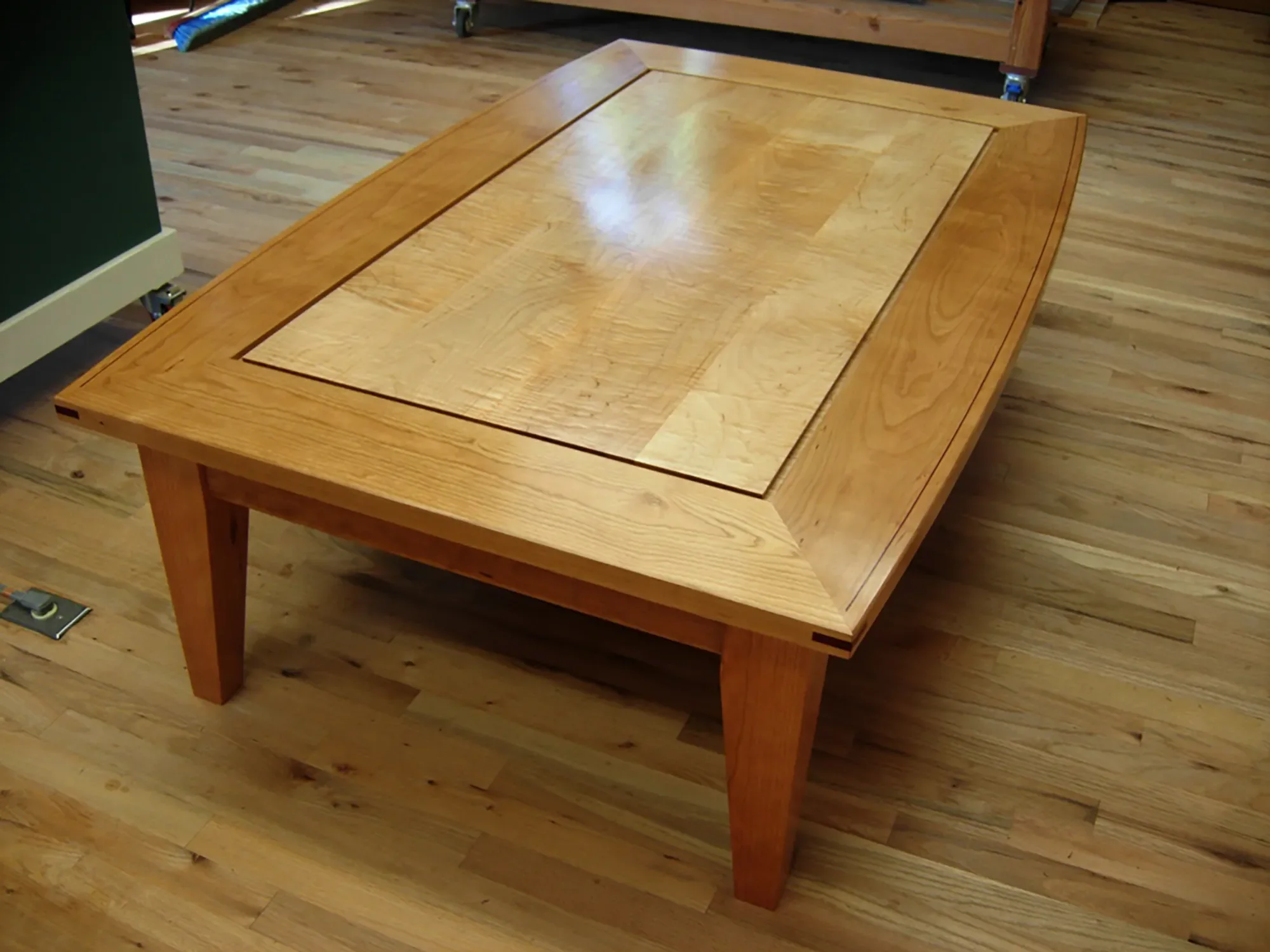 Flint Hill Furniture Louis Lovas Cherry Coffee Table.webp