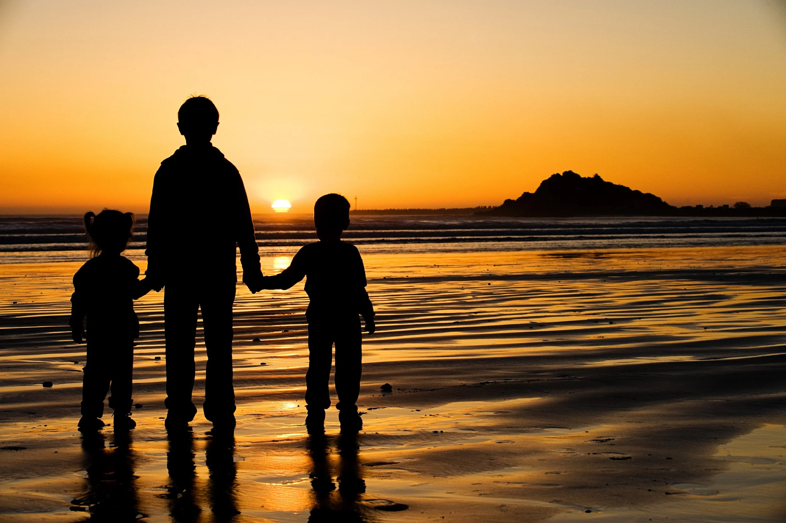 Little Hands, Big Horizon