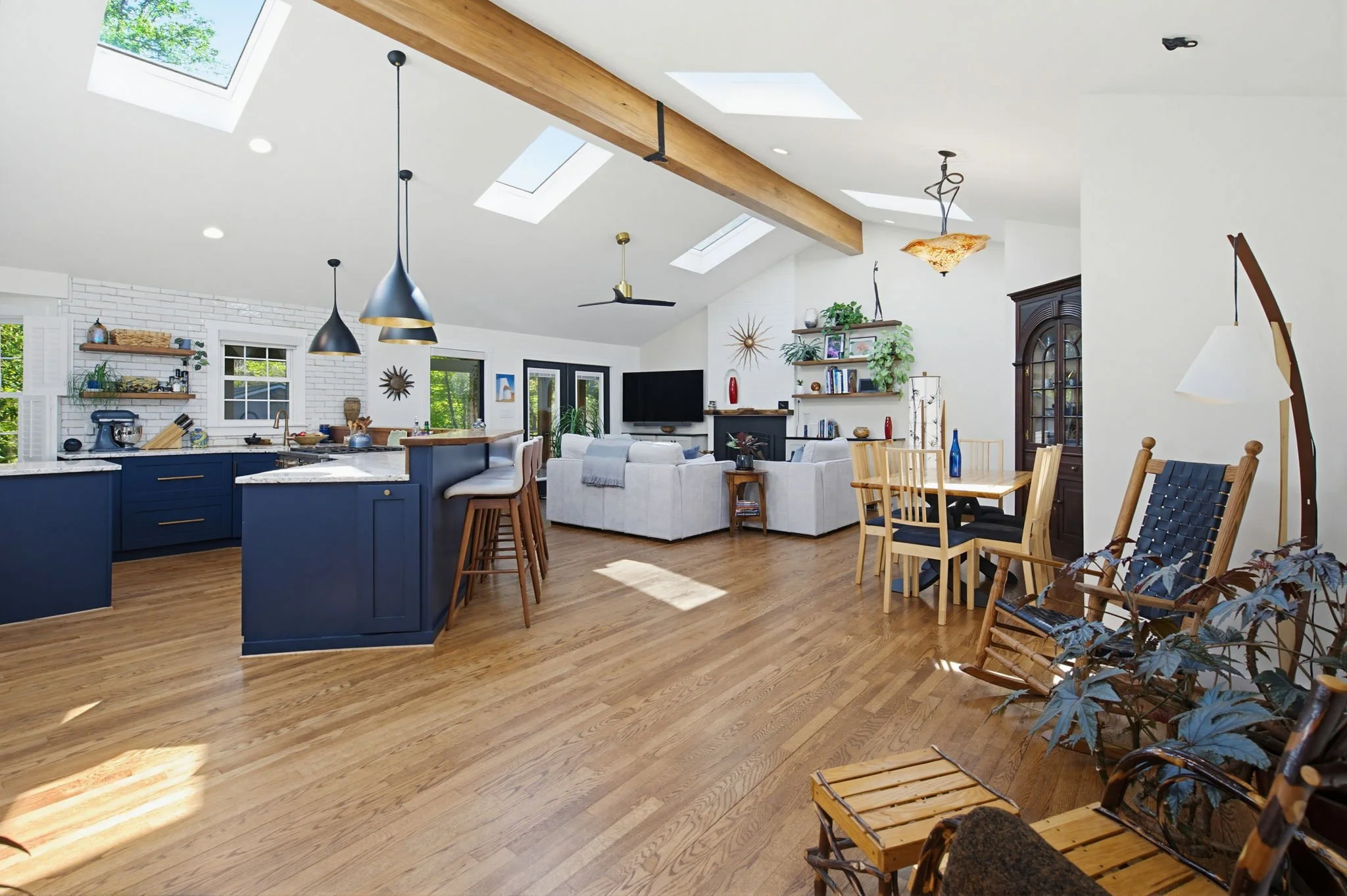 6-web-or-mls-2846 Callway Dr-6.jpg