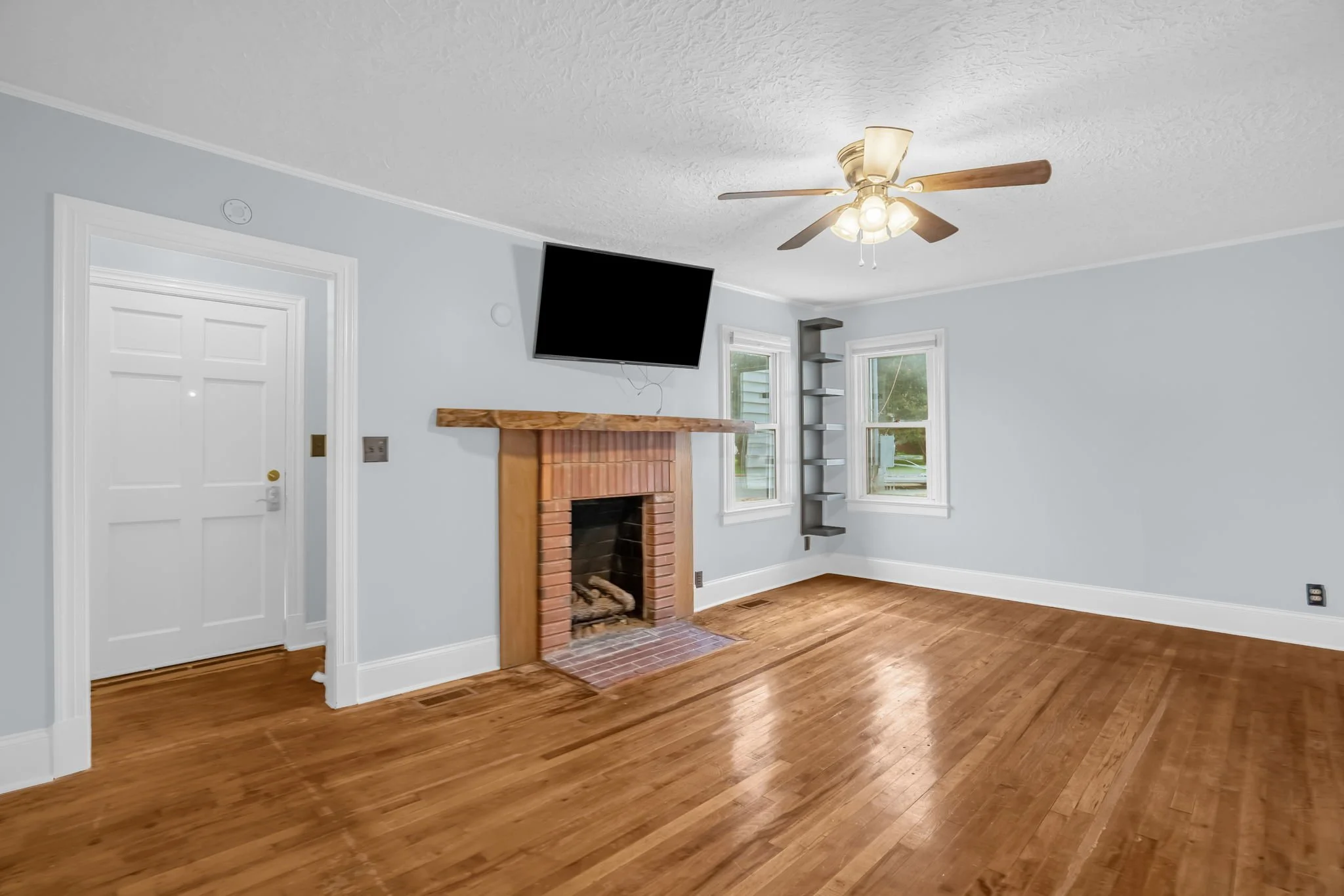 Roll Construction-remodel-home-graham-maple-north-carolina-interior 1.jpg