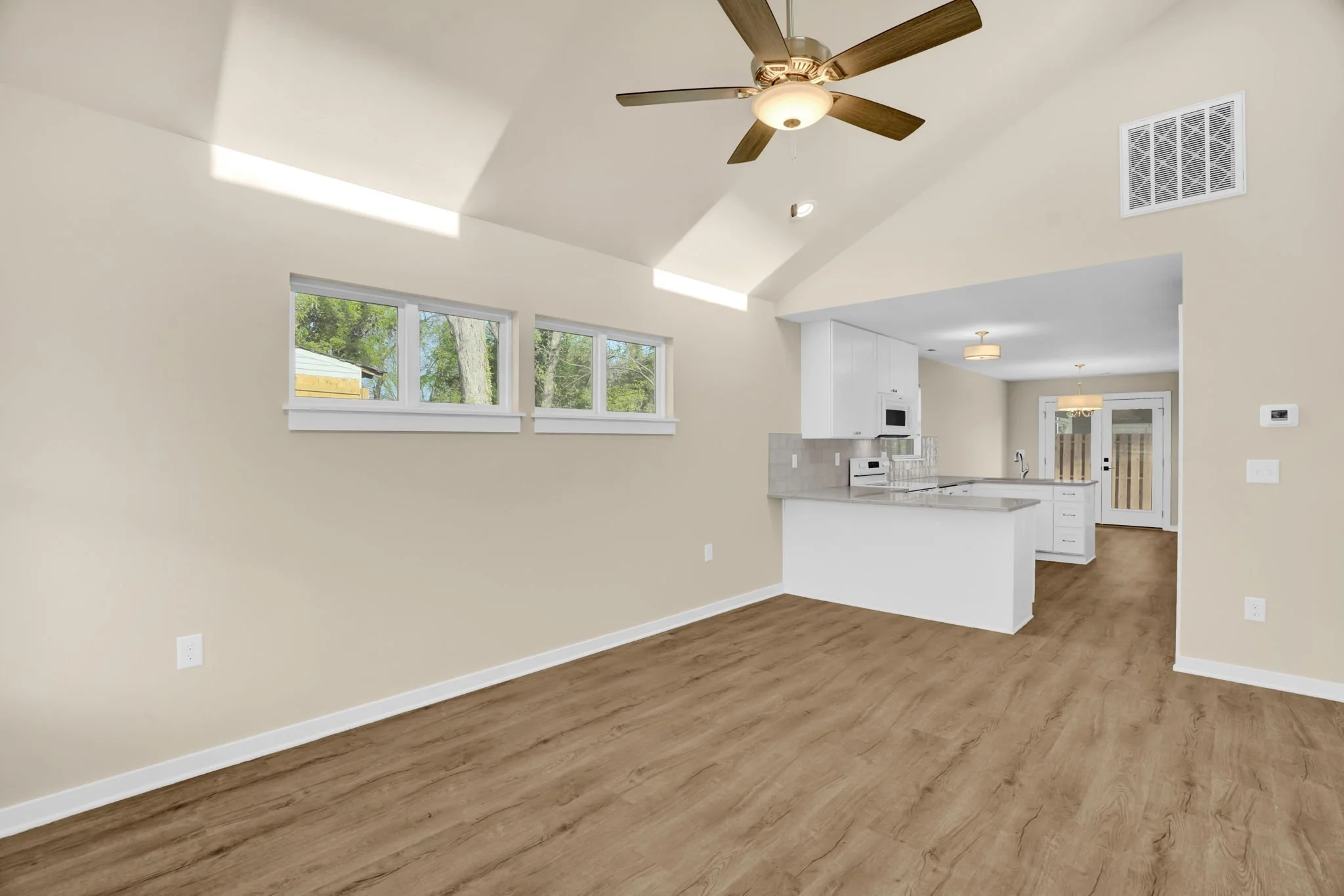 Roll-Construction-custom-home-build-graham-606612N-interior 1.jpg