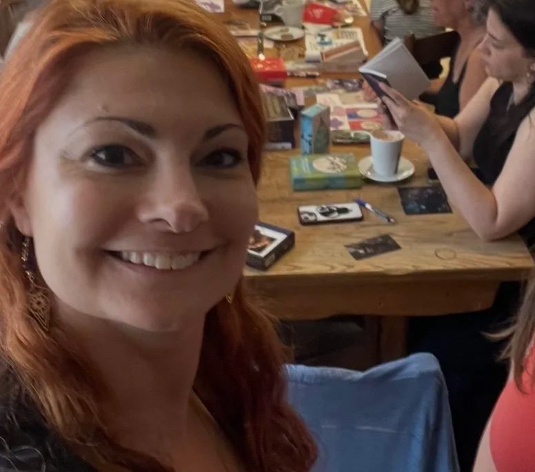 audrey-laurie-atelier-intuitif-participants-guidance-magasin-general.png