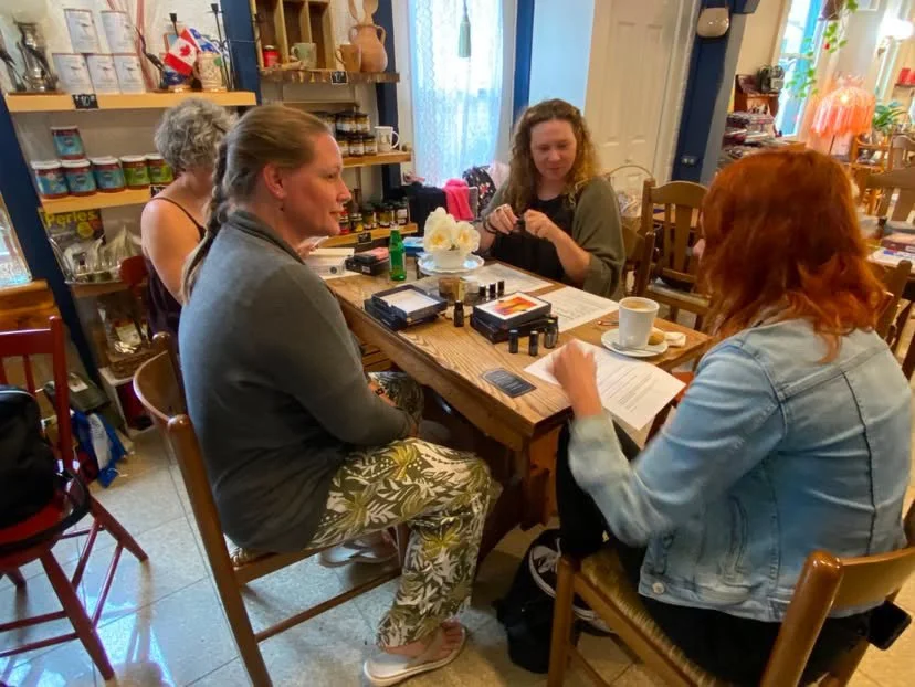 atelier-intuitif-ecoute-partage-ressentis.jpg