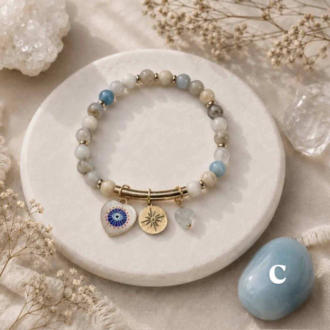 bracelet-c-pierres-semiprecieuses-amazonite-aiguemarine-the-skull-witch.jpg