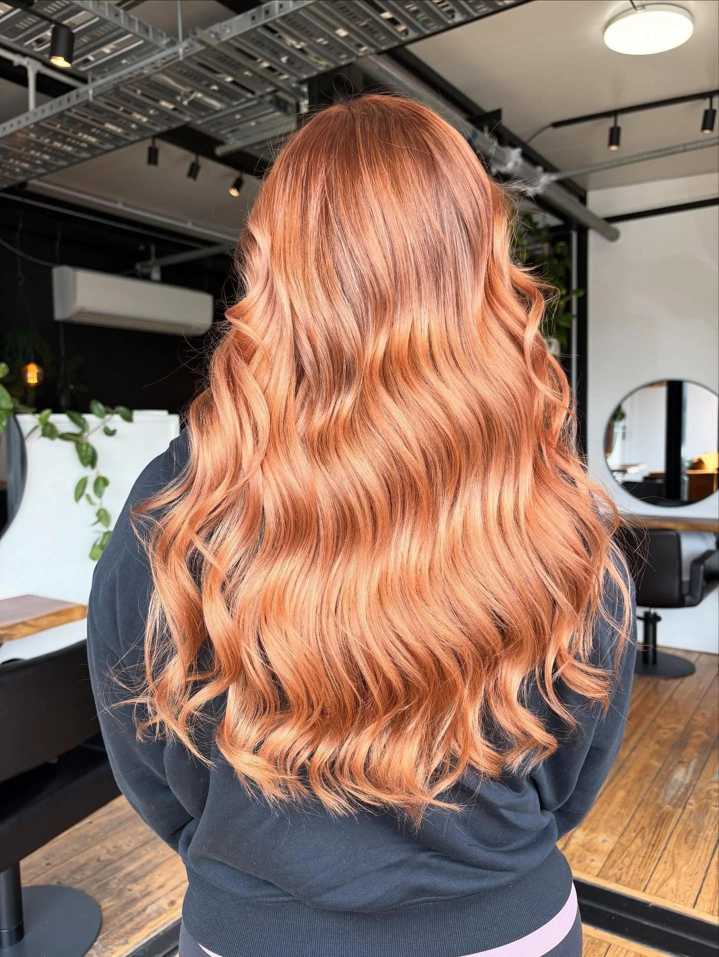 🧡 #strawberryblonde #rootshairstudio