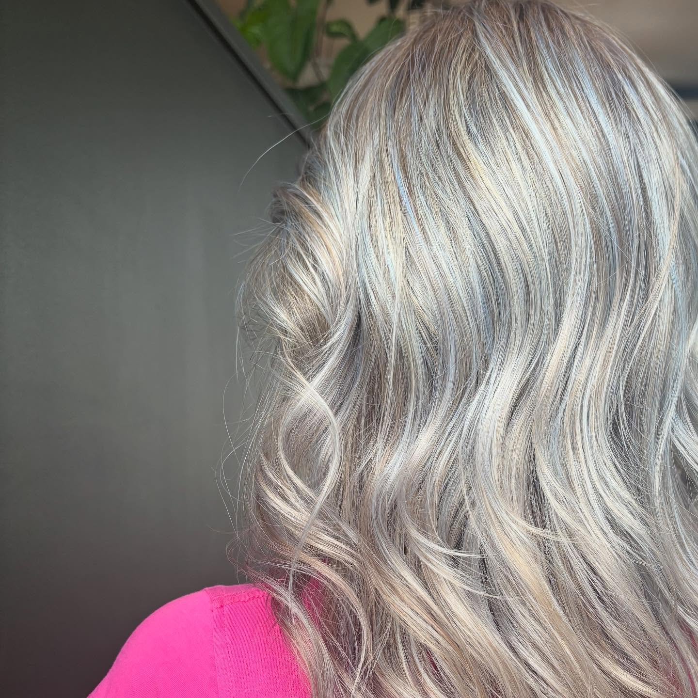 She&rsquo;s as cold as ice 🧊 #keuneanz