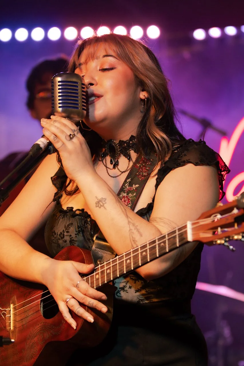 Nahla Moon at Grizzly Goose Pub