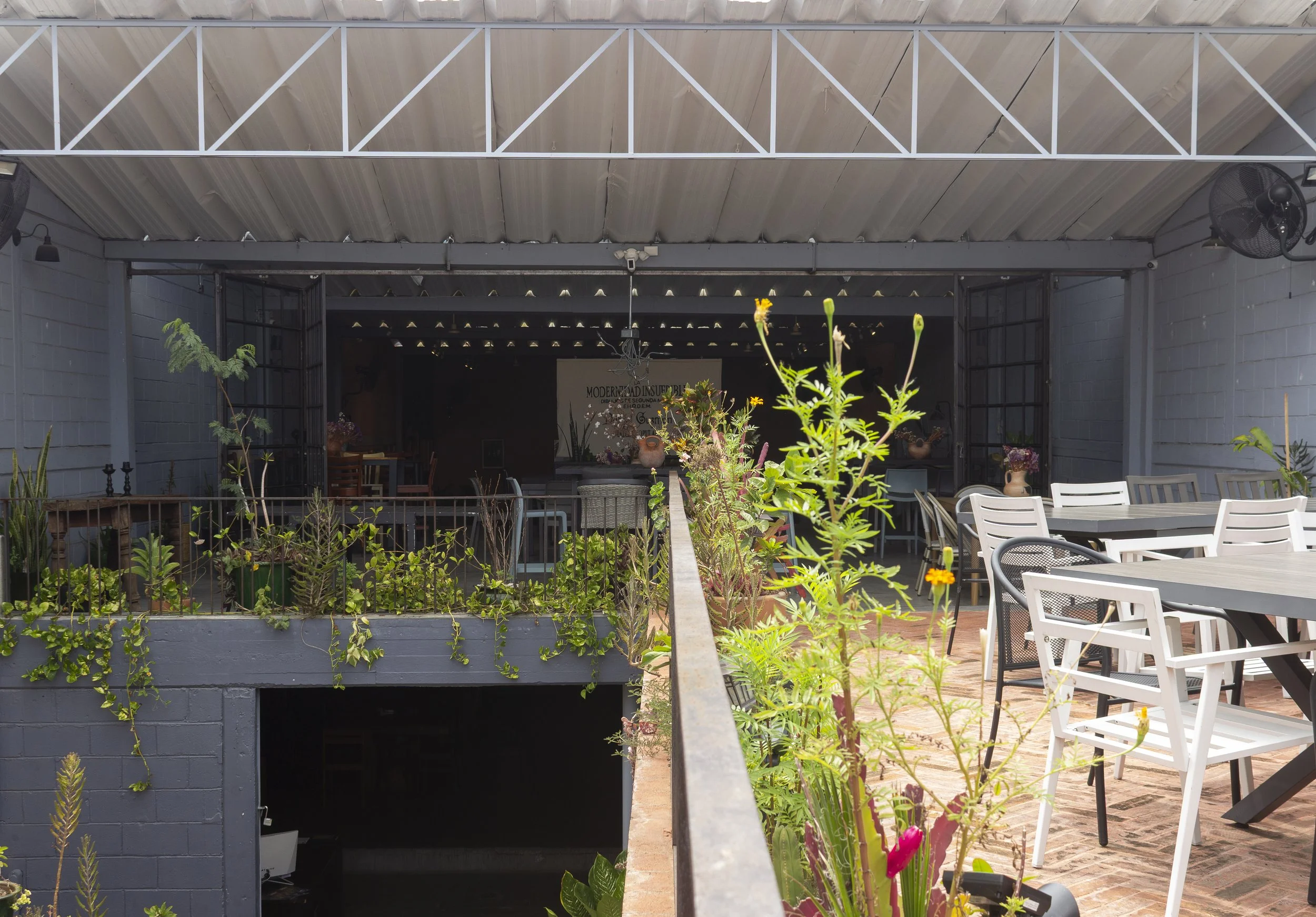 Vistas del espacio, Taller Popular4