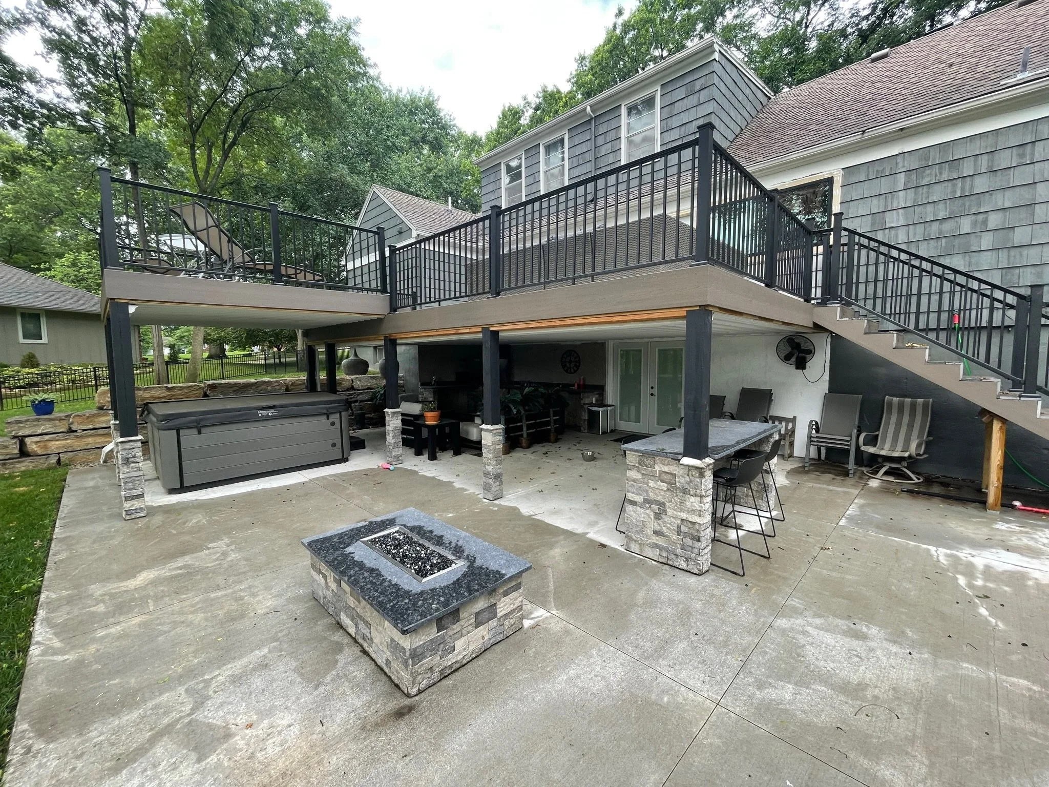 Outdoor entertaining space